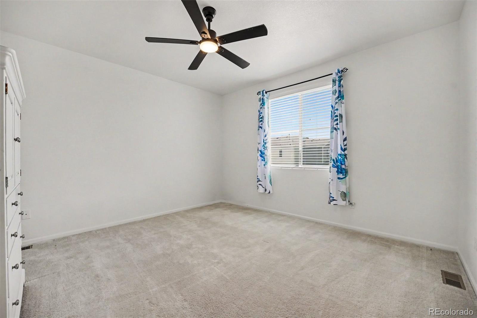 MLS Image #10 for 23527 e 5th place,aurora, Colorado