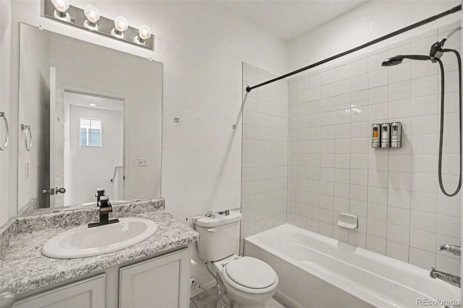 MLS Image #14 for 23527 e 5th place,aurora, Colorado