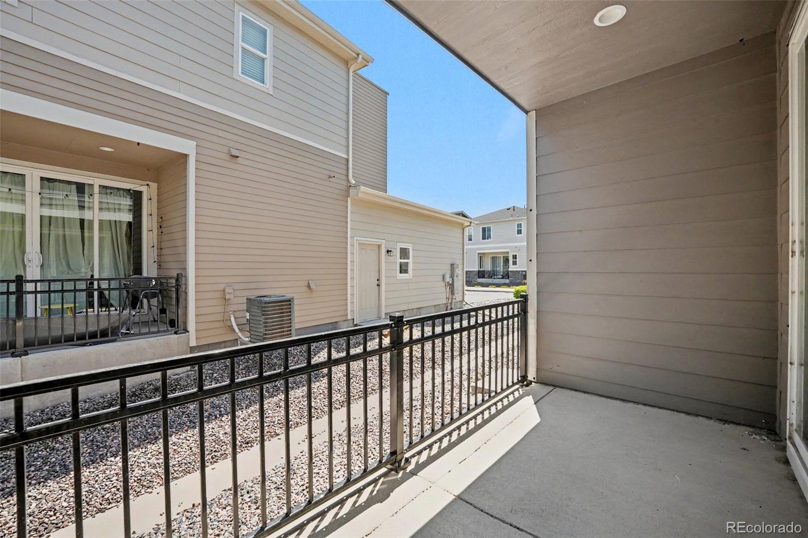 MLS Image #17 for 23527 e 5th place,aurora, Colorado