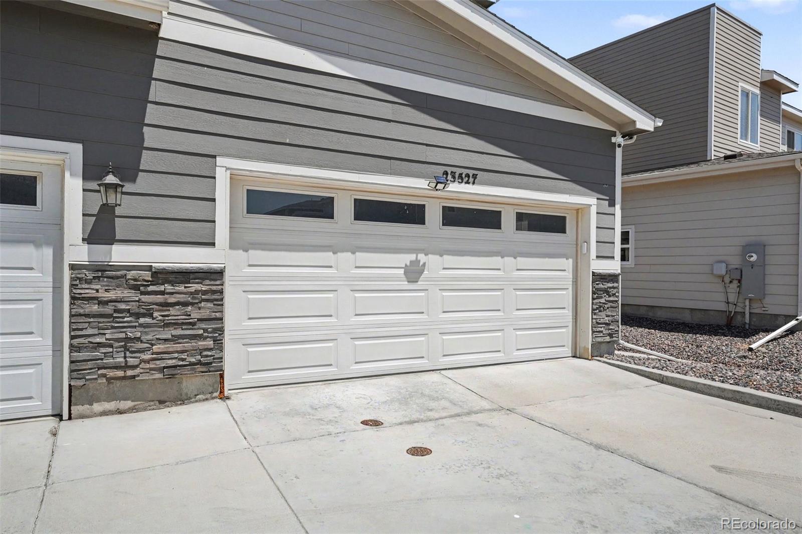 MLS Image #18 for 23527 e 5th place,aurora, Colorado