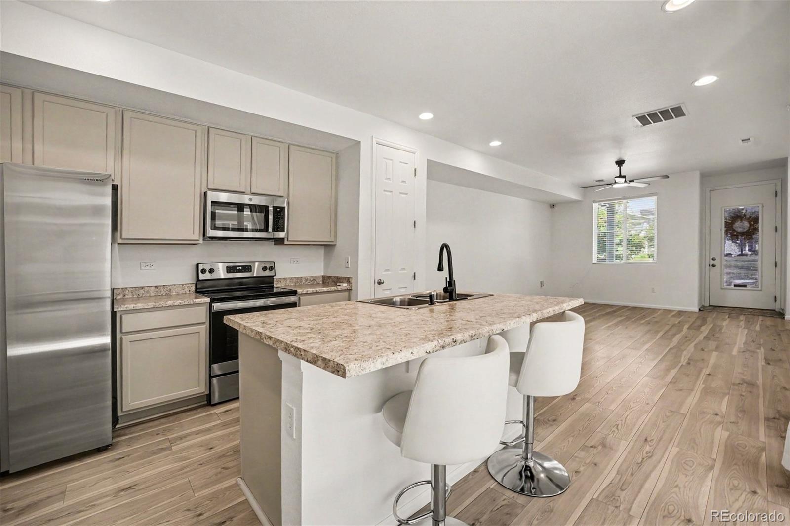 MLS Image #8 for 23527 e 5th place,aurora, Colorado