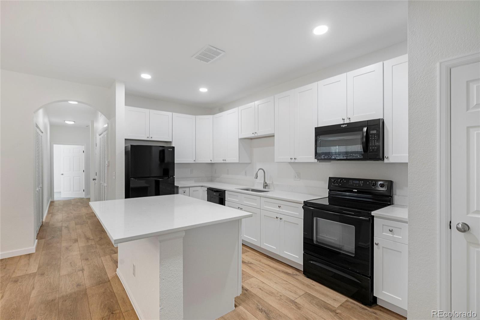 MLS Image #7 for 4251 s blackhawk circle 3b,aurora, Colorado