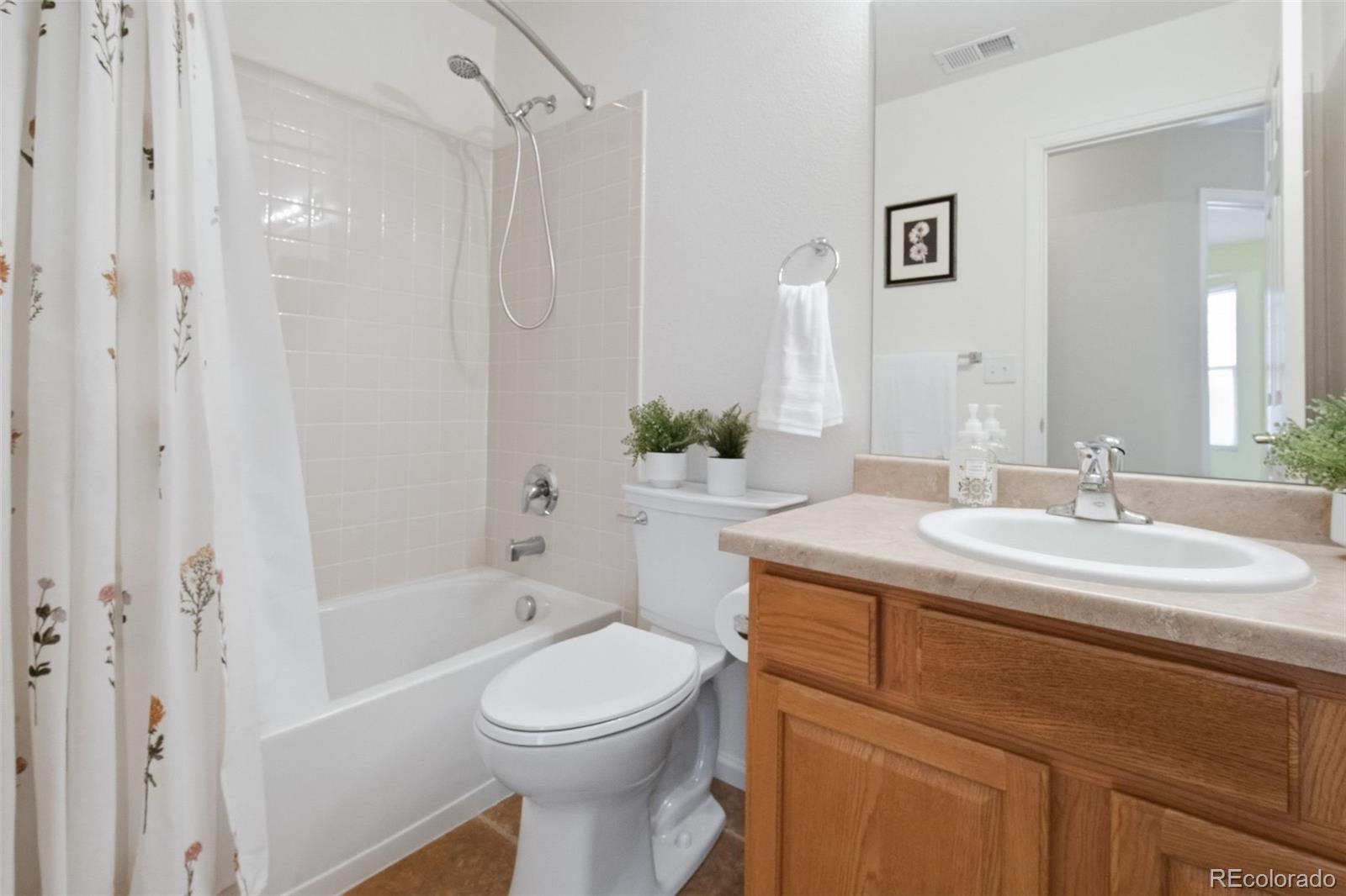 MLS Image #15 for 20351 e lasalle place,aurora, Colorado