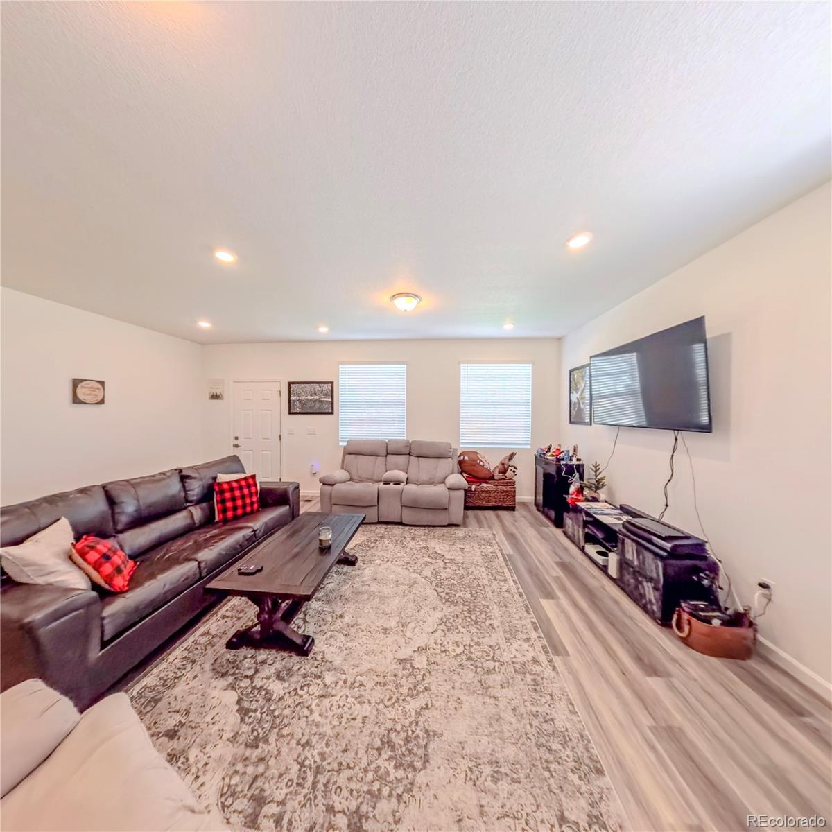MLS Image #7 for 2865  oxley street,strasburg, Colorado