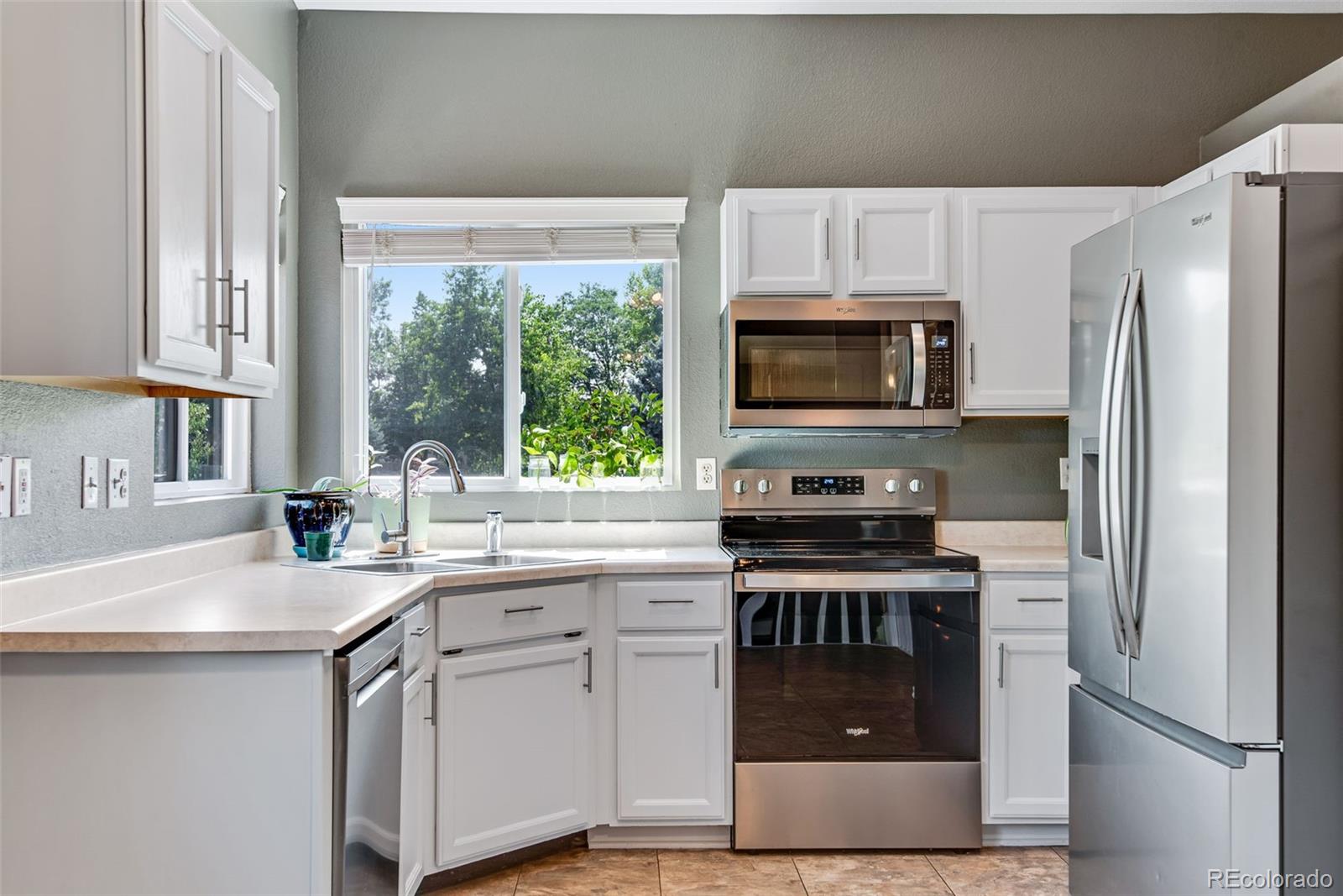 MLS Image #10 for 11734  elizabeth circle,denver, Colorado