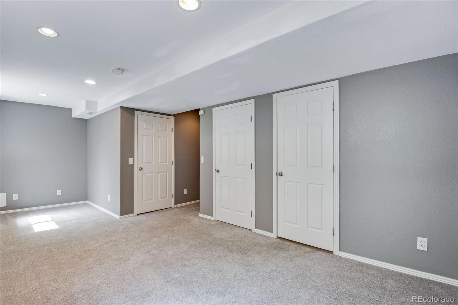 MLS Image #33 for 11734  elizabeth circle,denver, Colorado