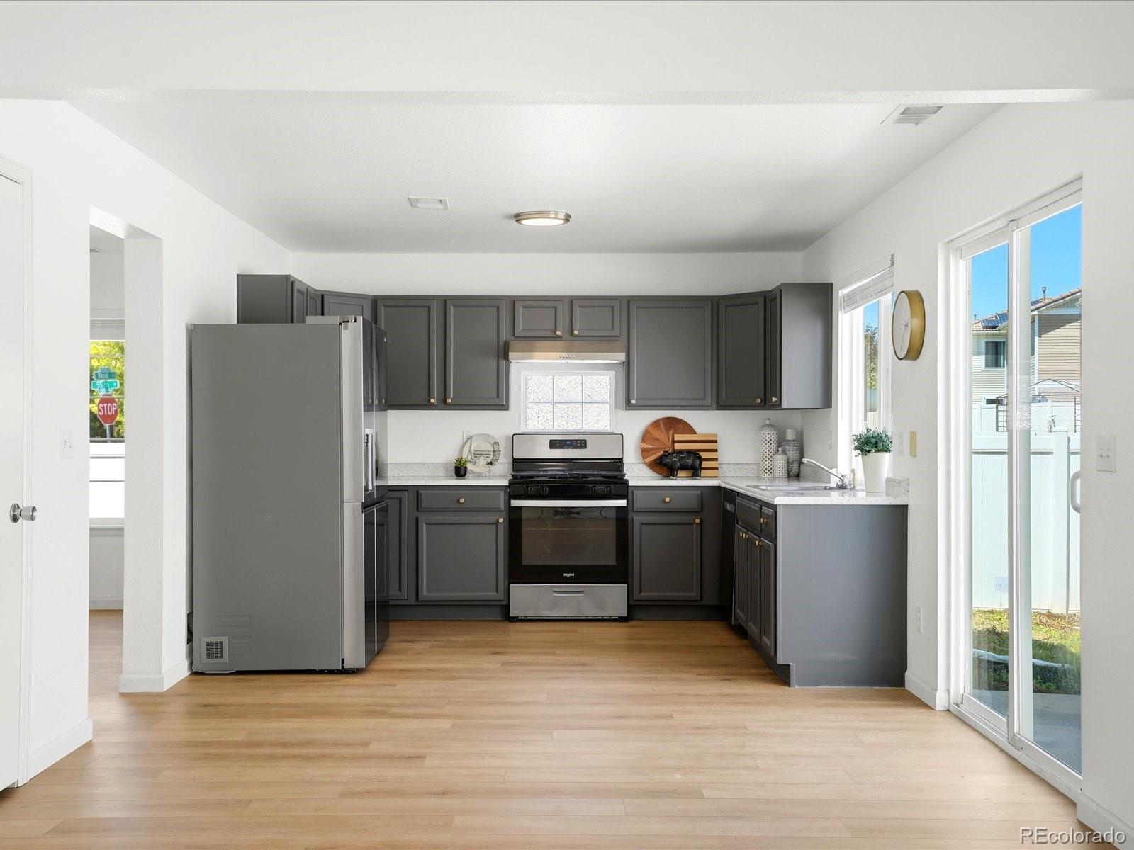 MLS Image #3 for 5548  nepal street,denver, Colorado