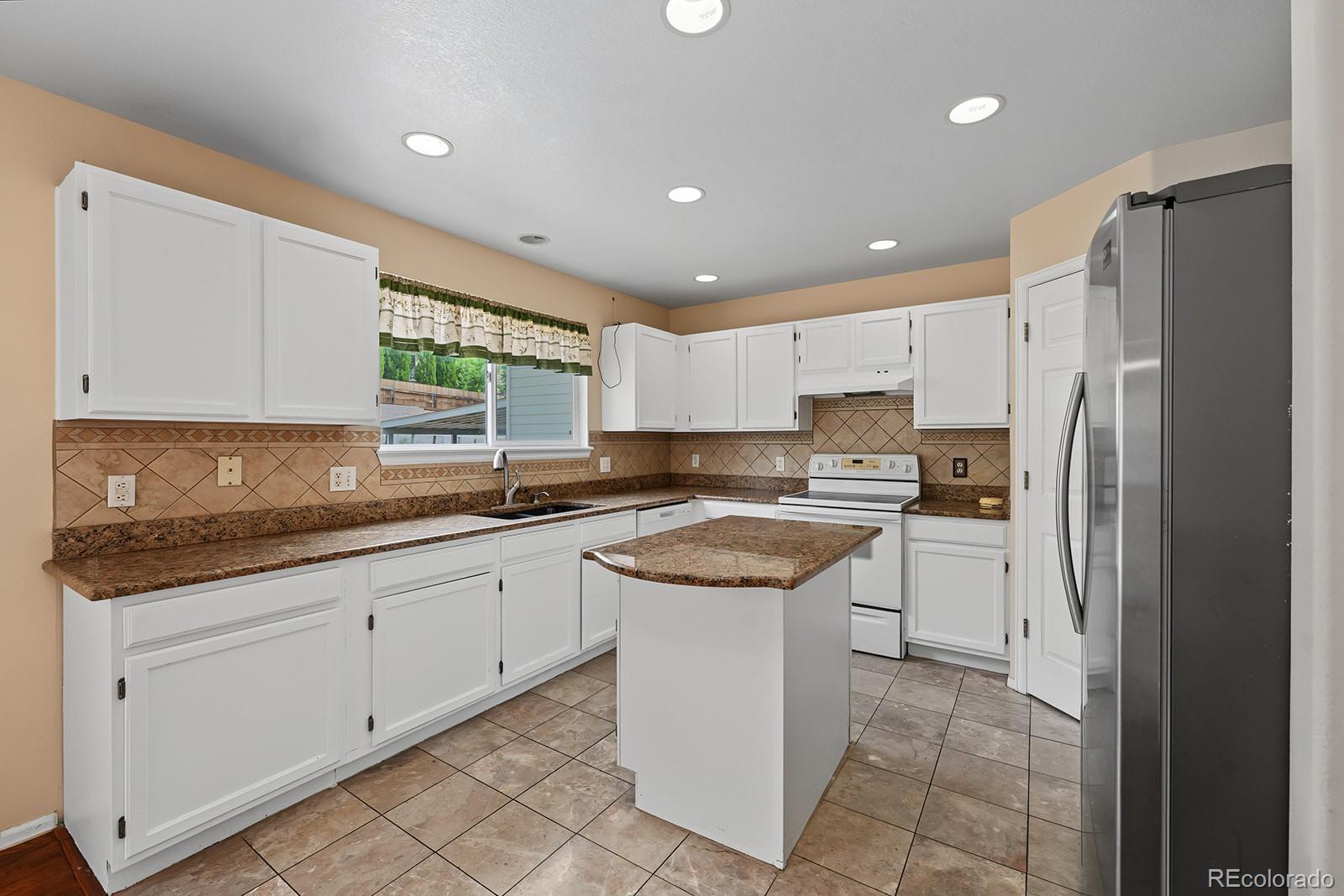 MLS Image #13 for 3545 w hamilton place,denver, Colorado