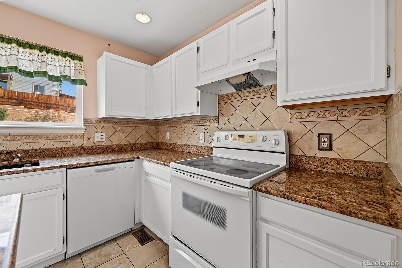 MLS Image #15 for 3545 w hamilton place,denver, Colorado