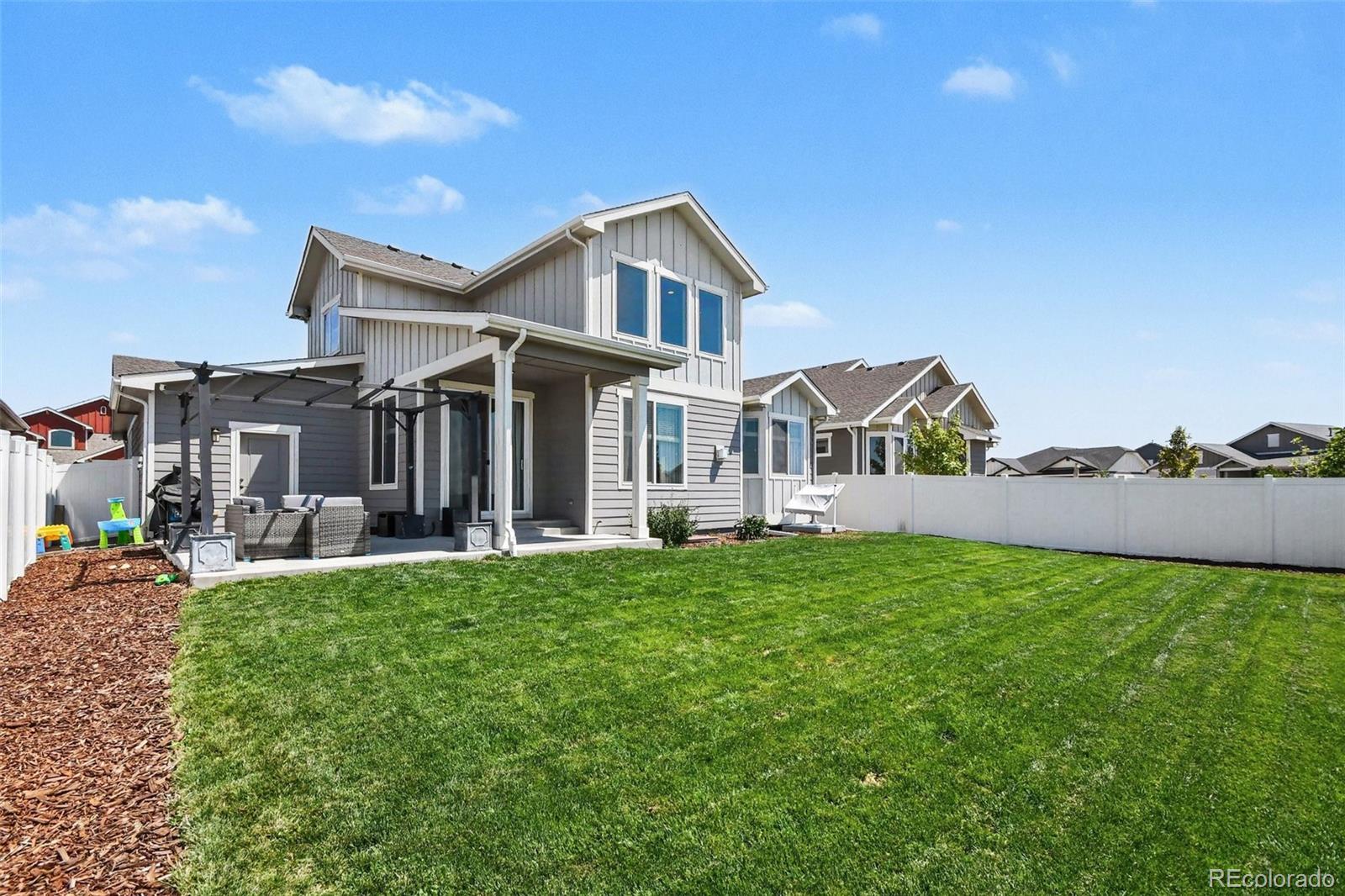 MLS Image #4 for 1833  castle hill drive,windsor, Colorado