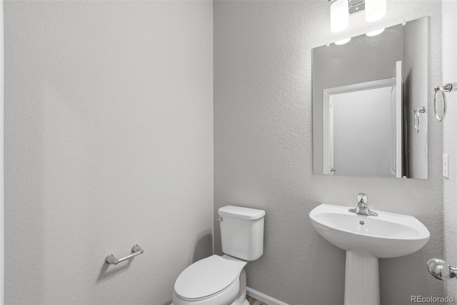 MLS Image #10 for 5496 n elk street,aurora, Colorado