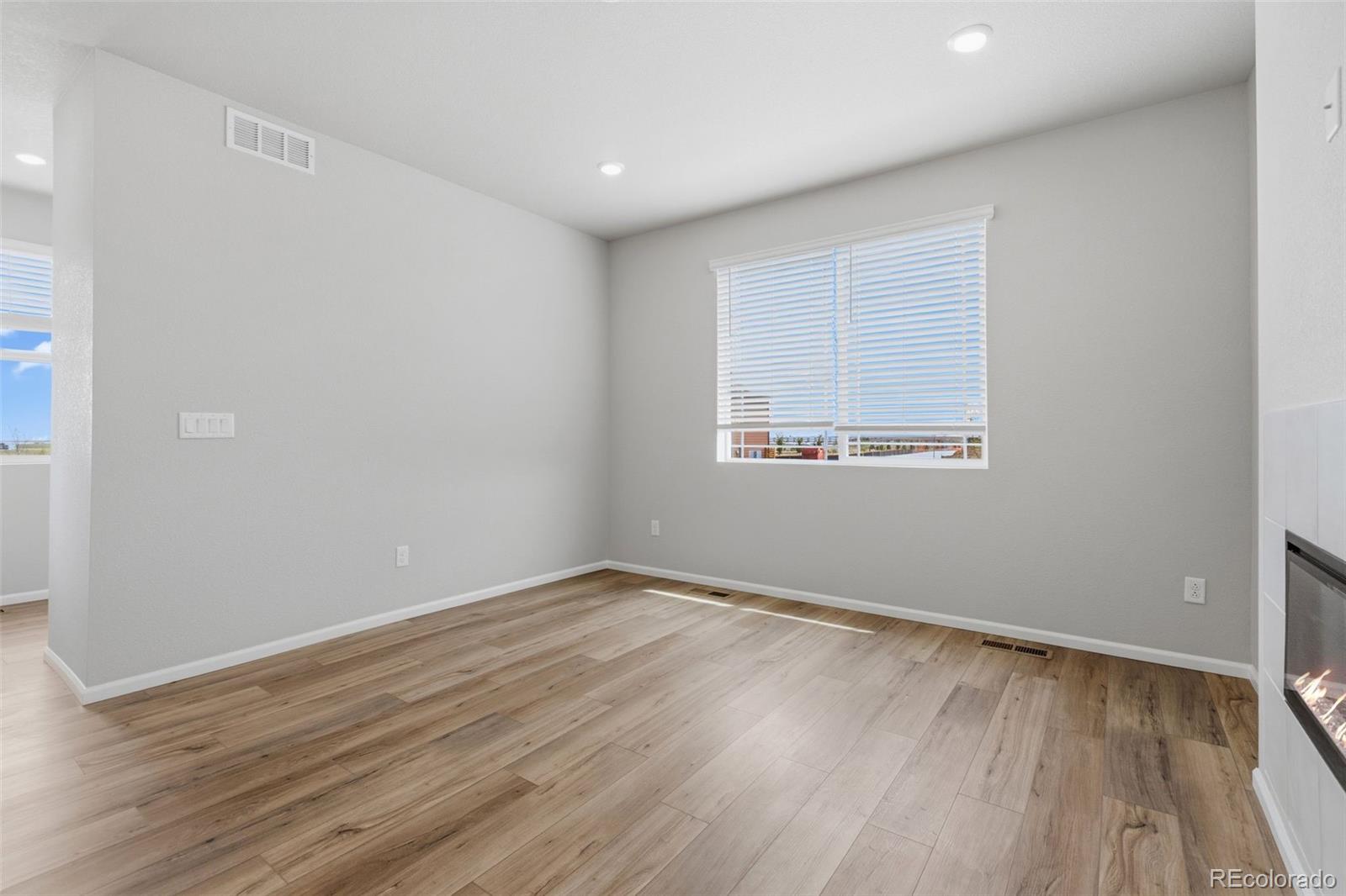 MLS Image #7 for 5496 n elk street,aurora, Colorado