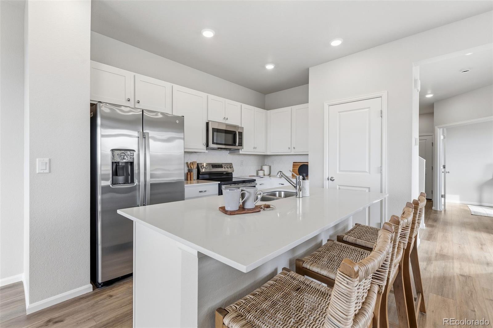 MLS Image #3 for 5422 n denali boulevard,aurora, Colorado