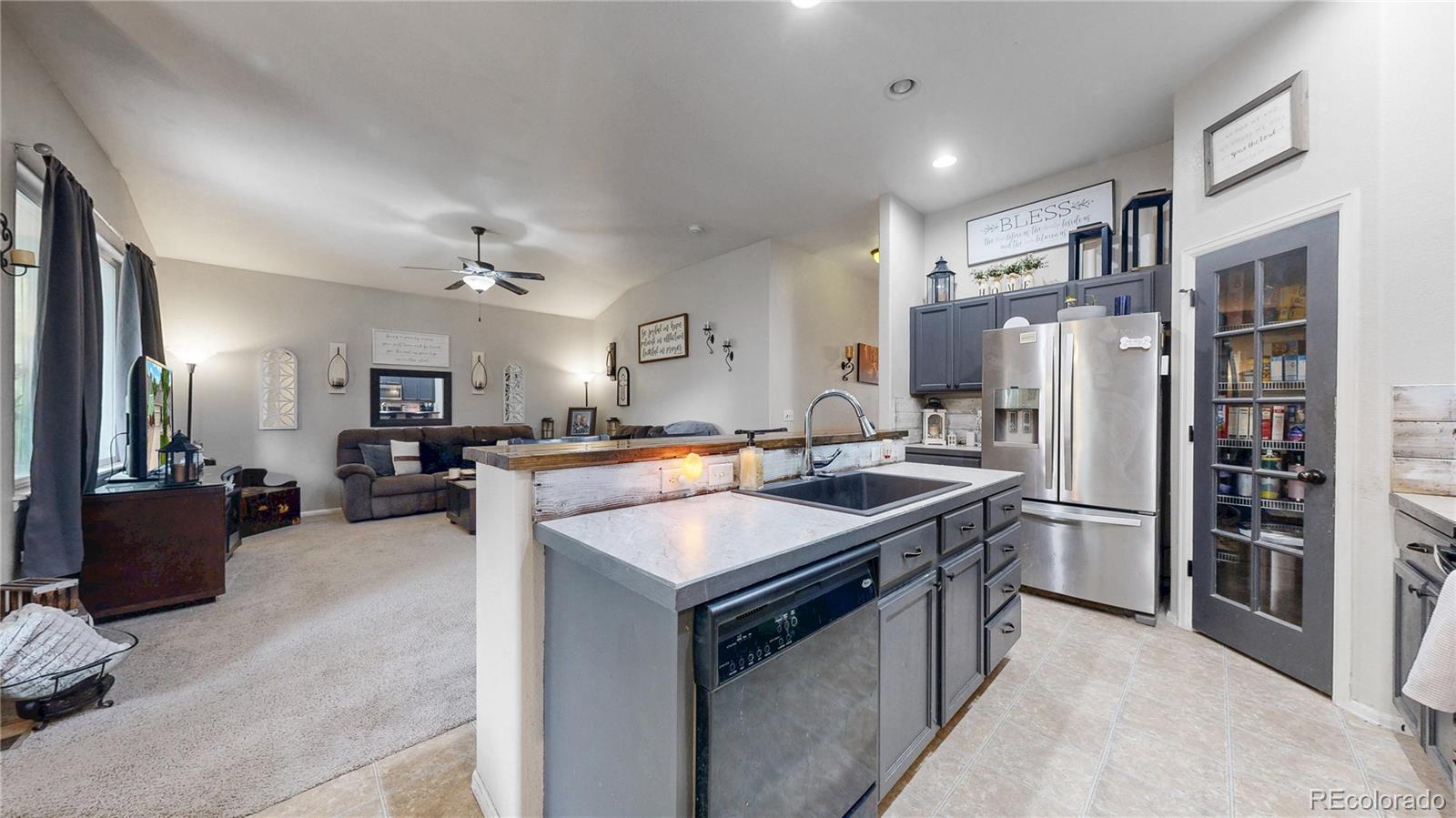 MLS Image #14 for 517  dee road,johnstown, Colorado