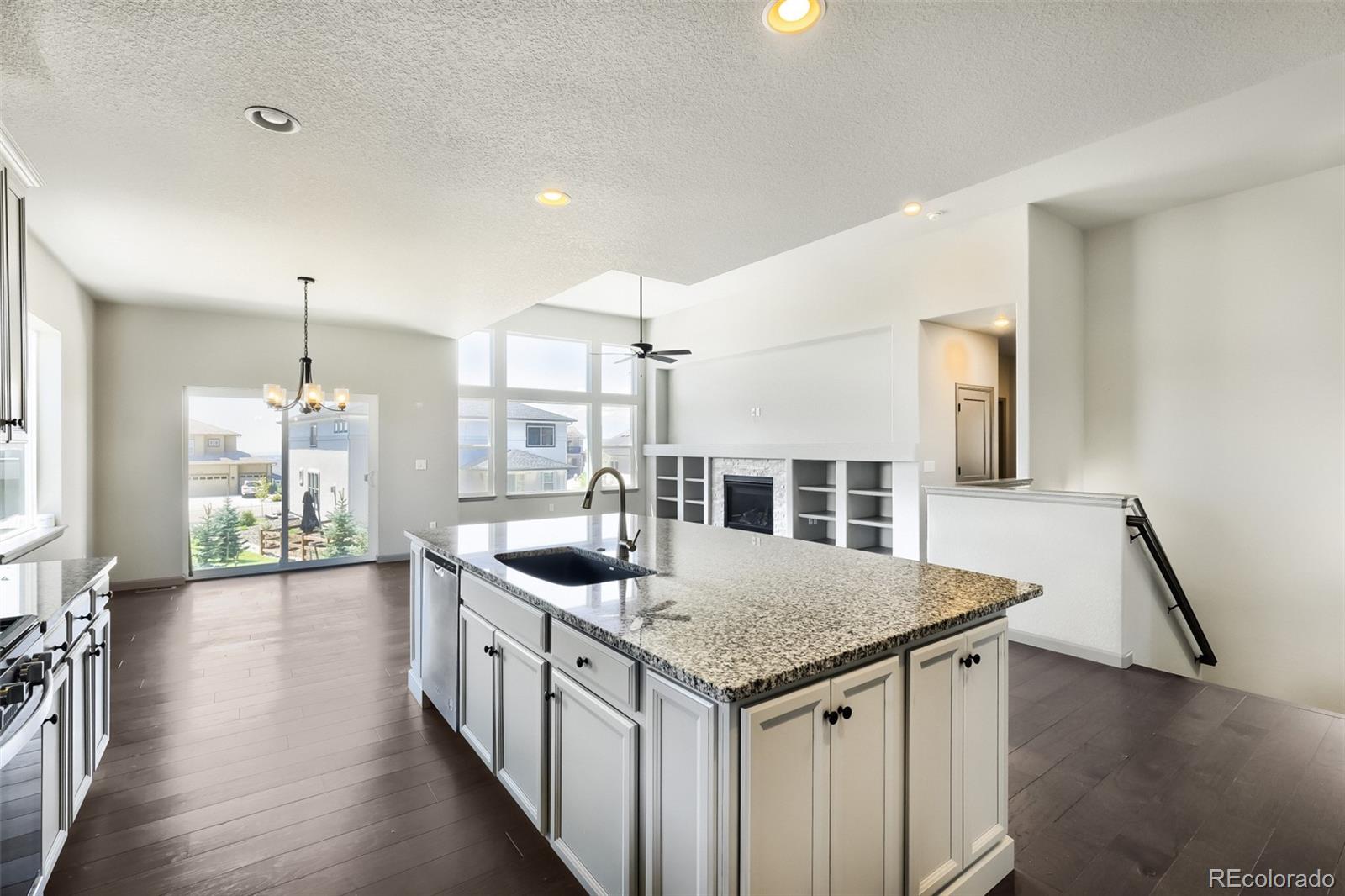 MLS Image #3 for 10472  finn drive,colorado springs, Colorado