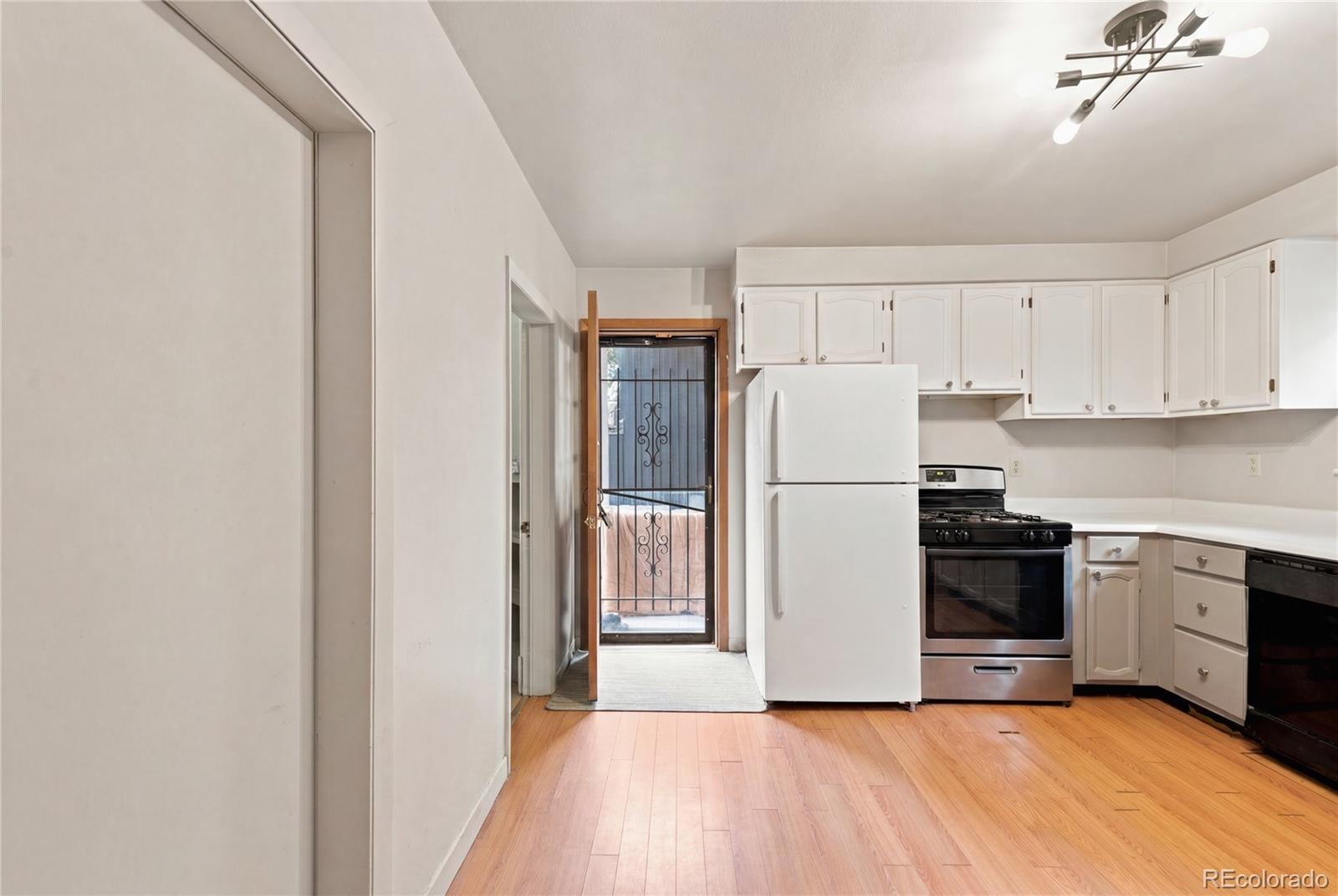 MLS Image #7 for 2115 w 31st avenue,denver, Colorado