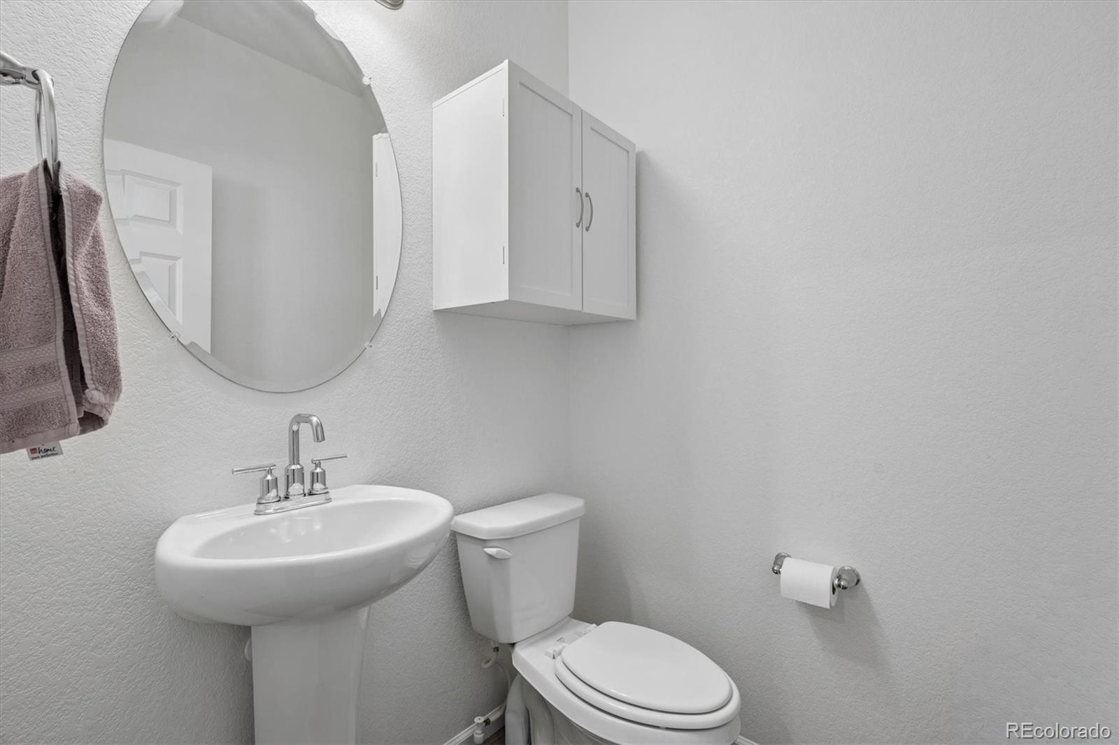 MLS Image #11 for 21052 e 60th avenue,aurora, Colorado