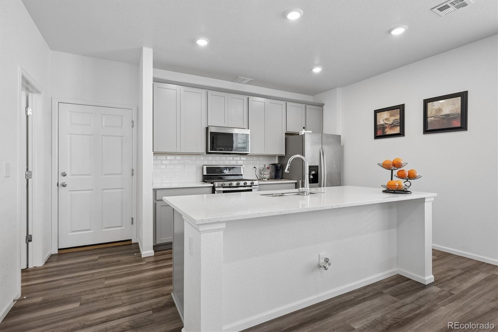 MLS Image #9 for 21052 e 60th avenue,aurora, Colorado