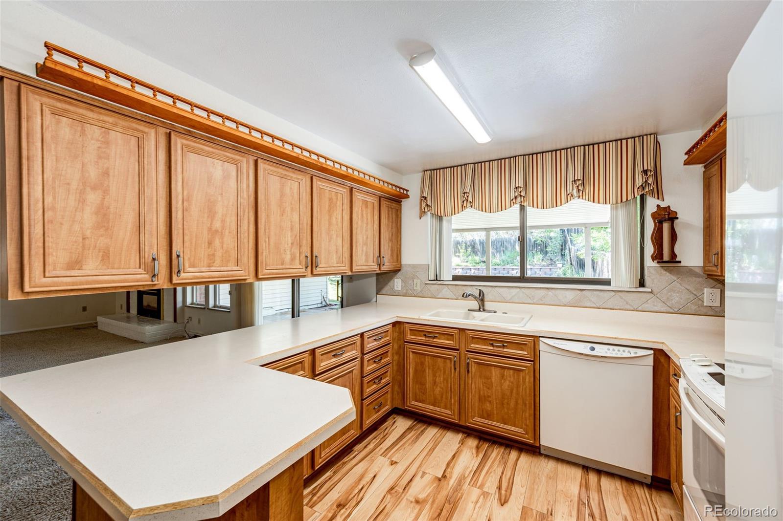 MLS Image #8 for 8965 w 78th avenue,arvada, Colorado