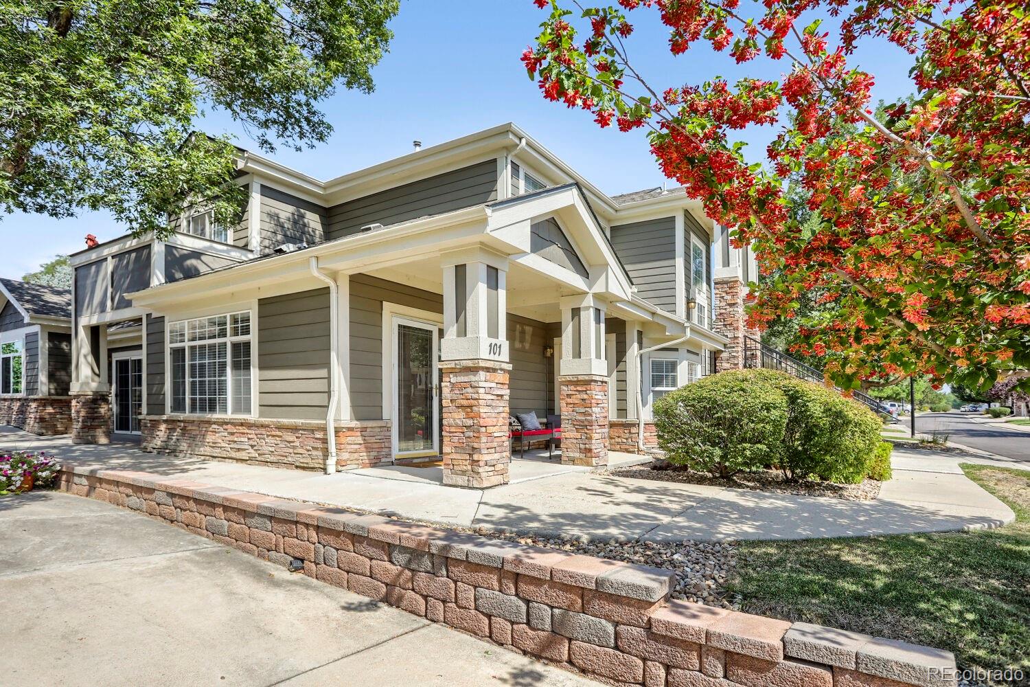 MLS Image #2 for 13749  legend trail,broomfield, Colorado