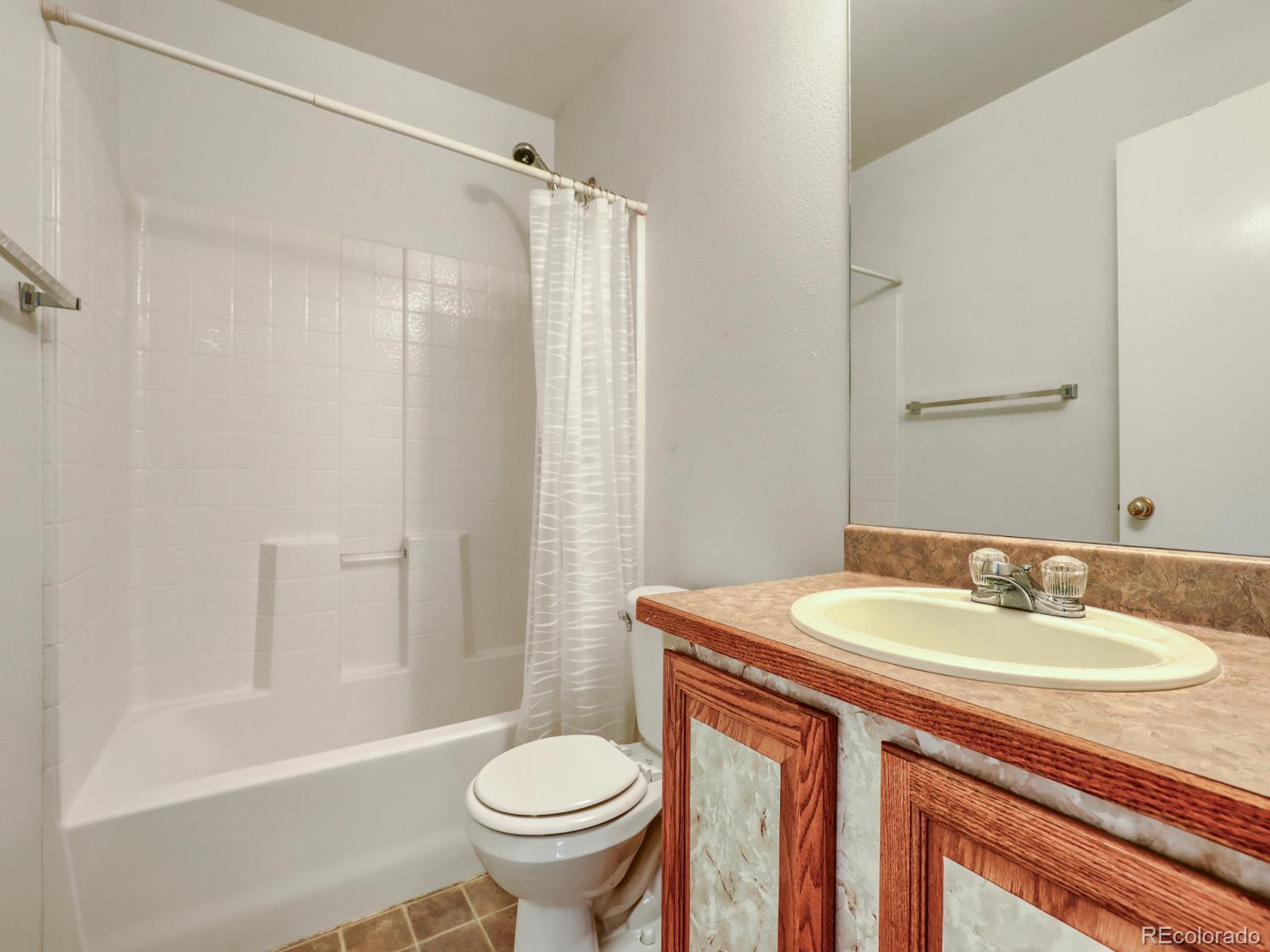 MLS Image #17 for 19355 e 58th drive,aurora, Colorado