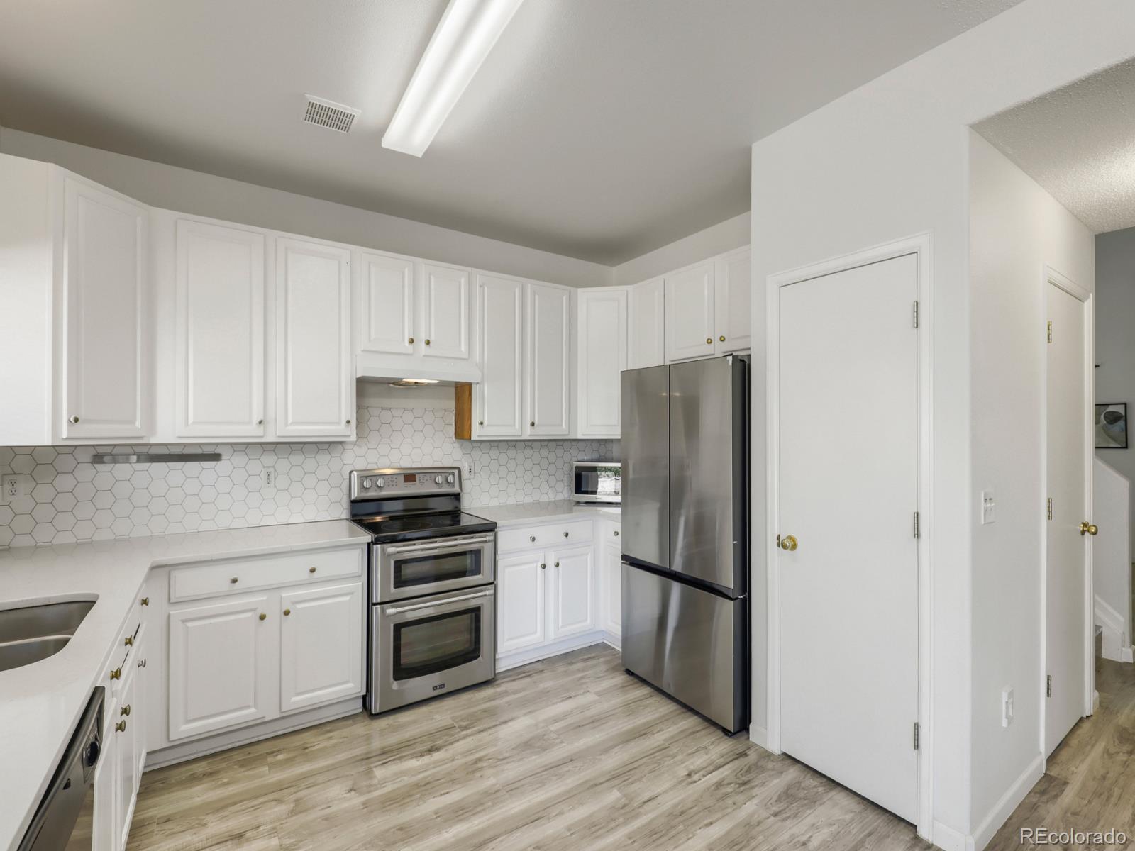 MLS Image #18 for 19355 e 58th drive,aurora, Colorado