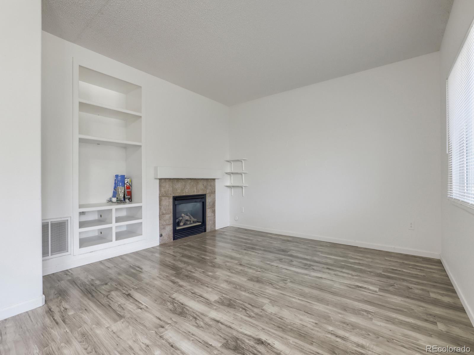 MLS Image #26 for 19355 e 58th drive,aurora, Colorado