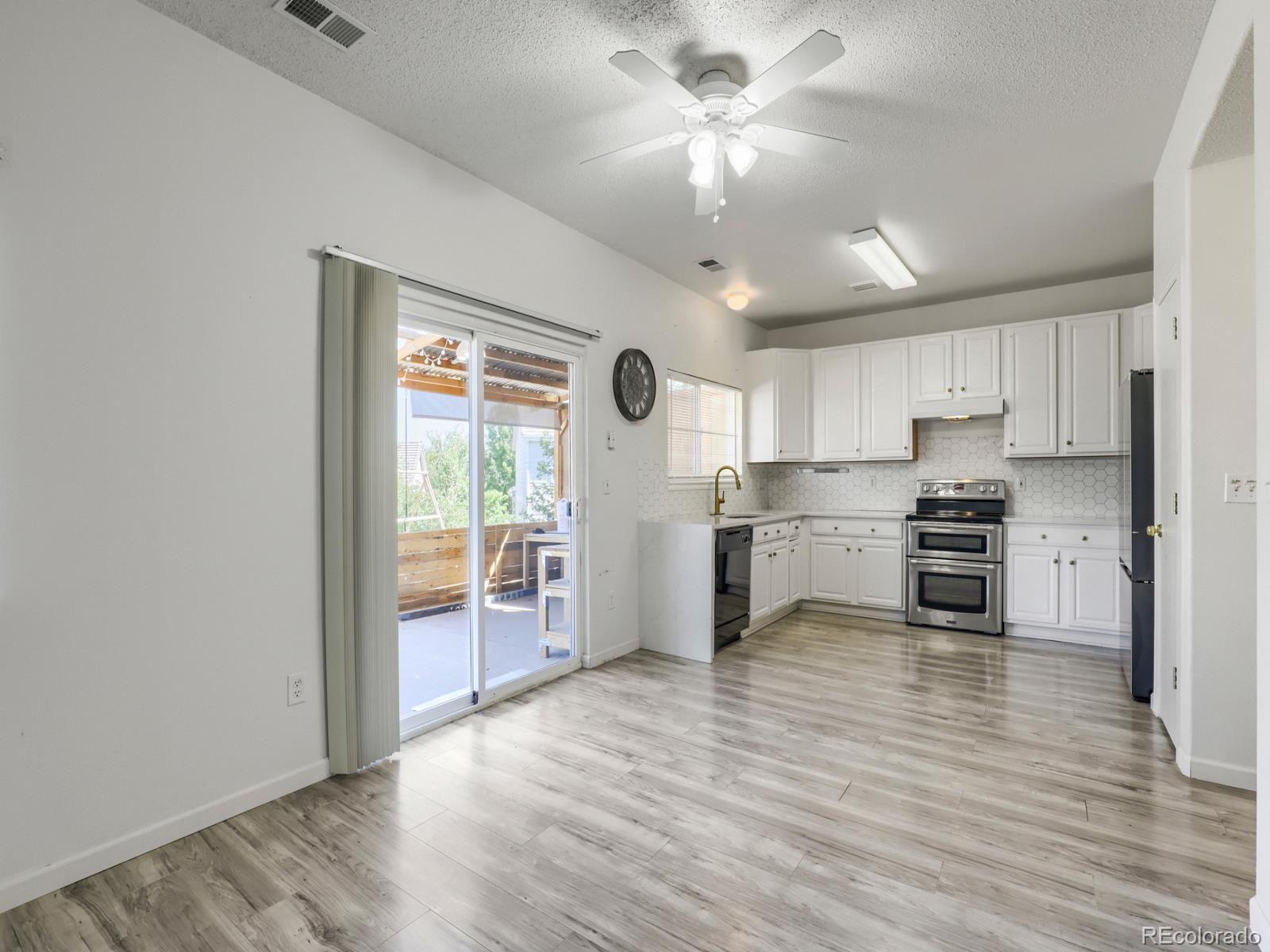 MLS Image #5 for 19355 e 58th drive,aurora, Colorado