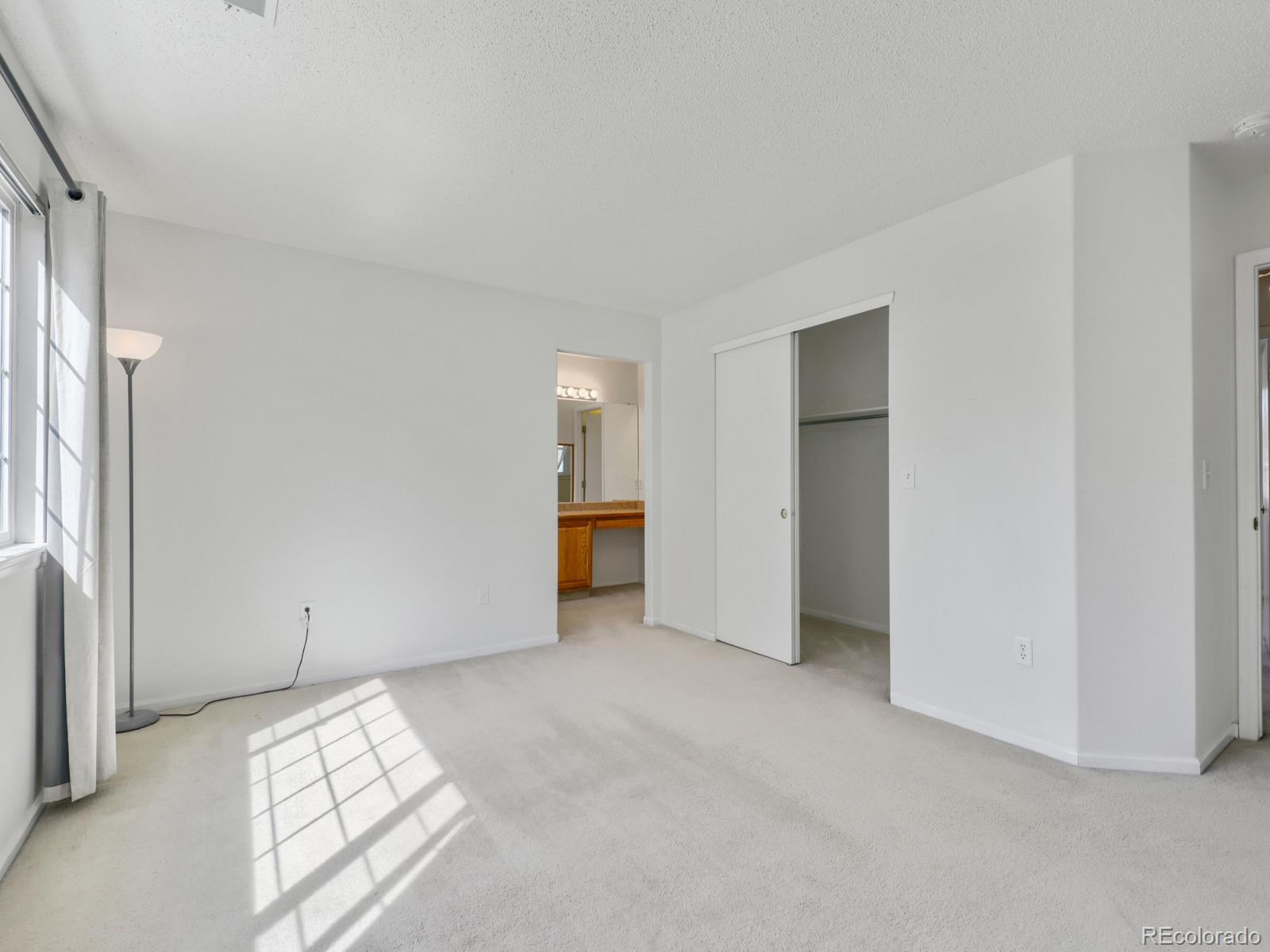 MLS Image #9 for 19355 e 58th drive,aurora, Colorado