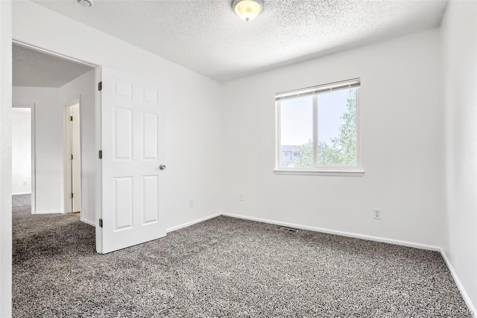 MLS Image #21 for 21004 e 41st place,denver, Colorado