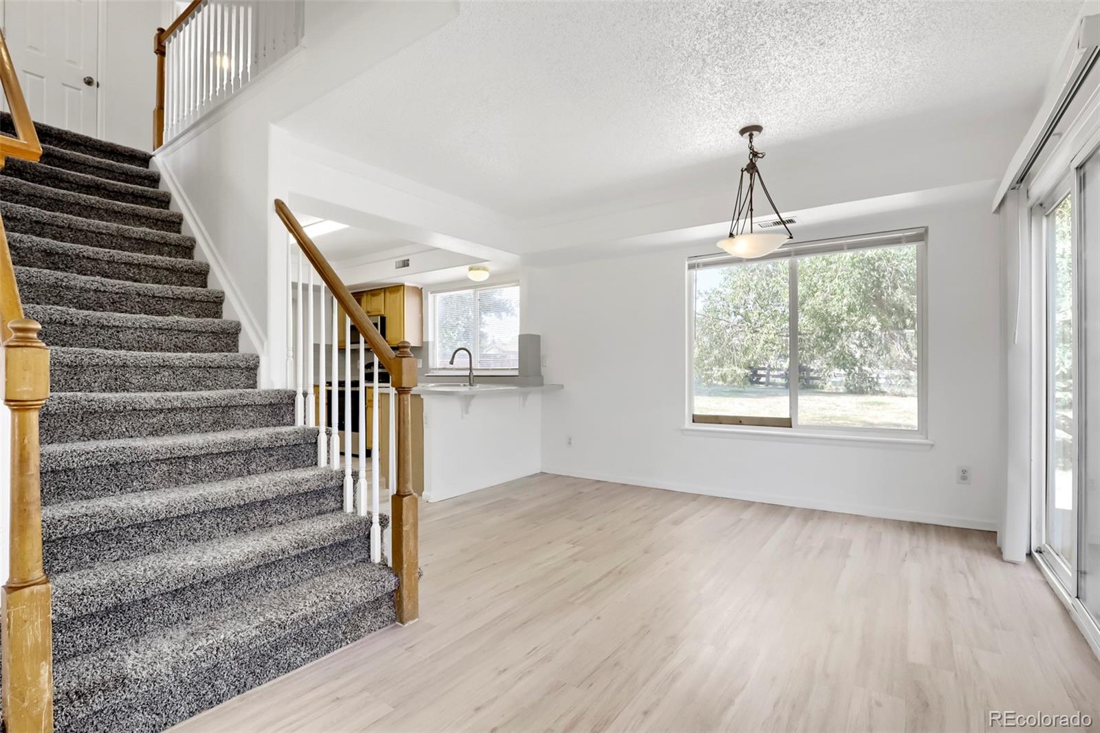 MLS Image #6 for 21004 e 41st place,denver, Colorado