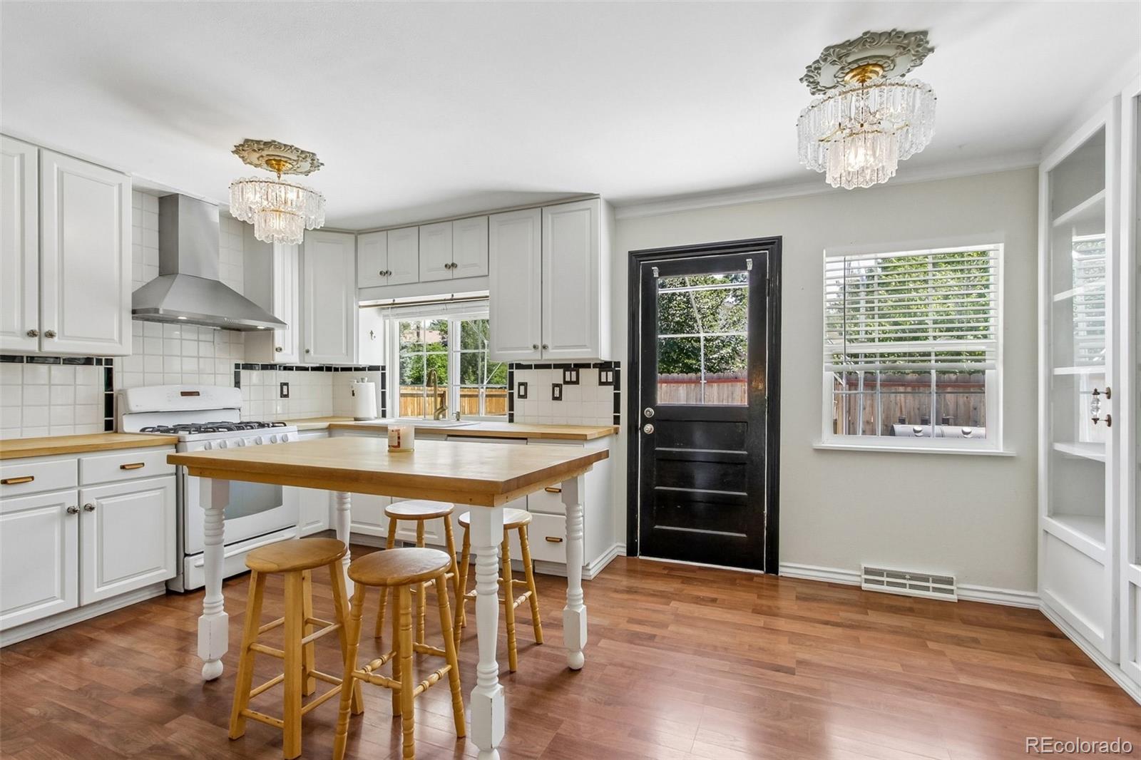 MLS Image #13 for 7492 e bates drive,denver, Colorado
