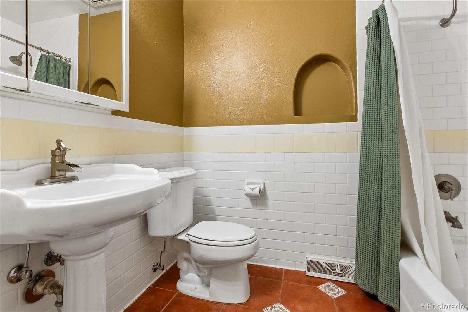 MLS Image #26 for 7492 e bates drive,denver, Colorado