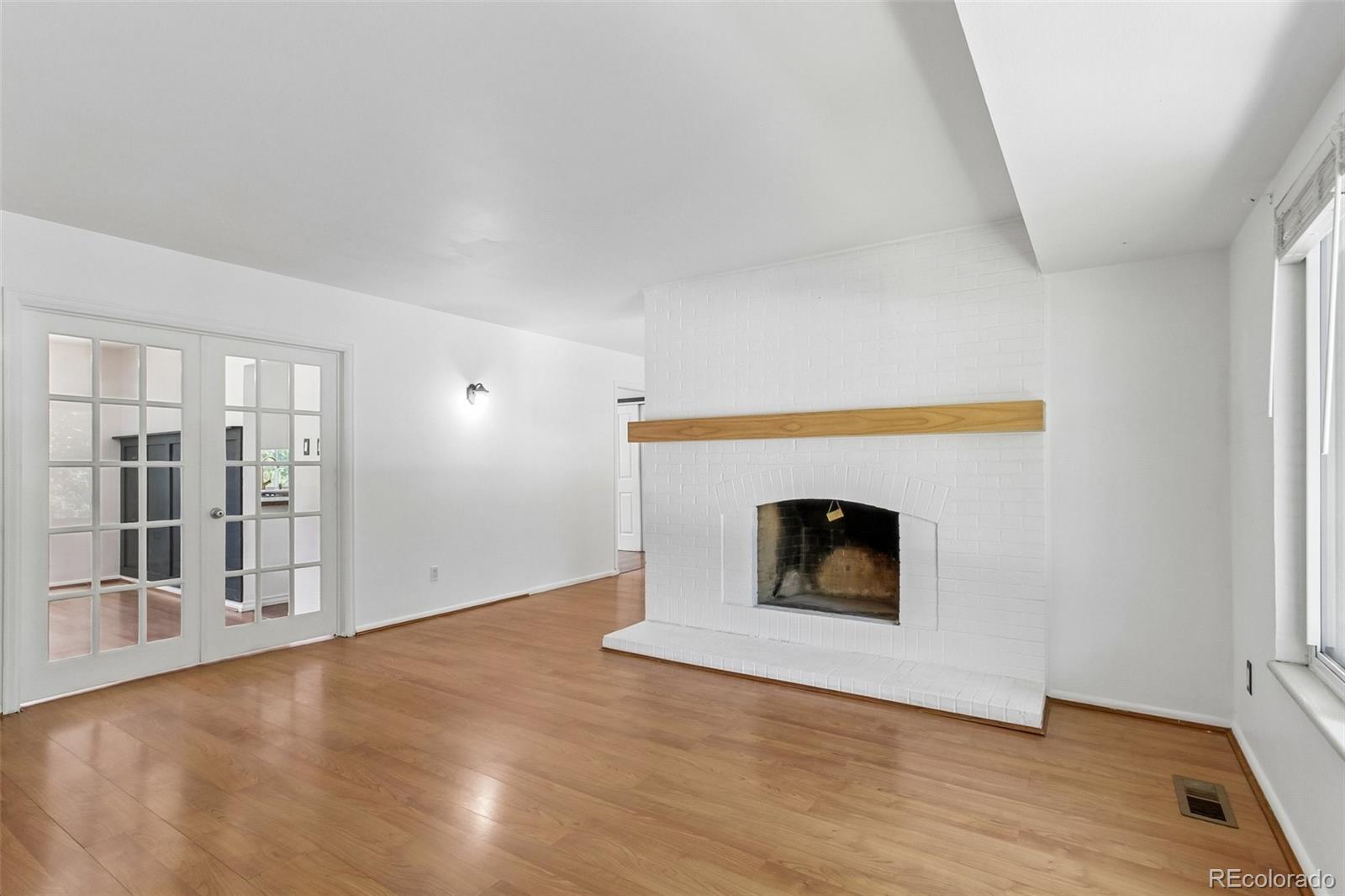 MLS Image #6 for 7492 e bates drive,denver, Colorado
