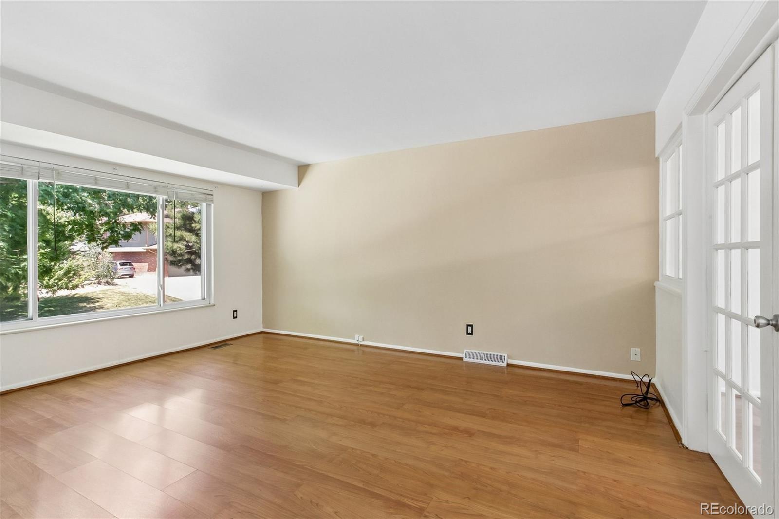 MLS Image #7 for 7492 e bates drive,denver, Colorado