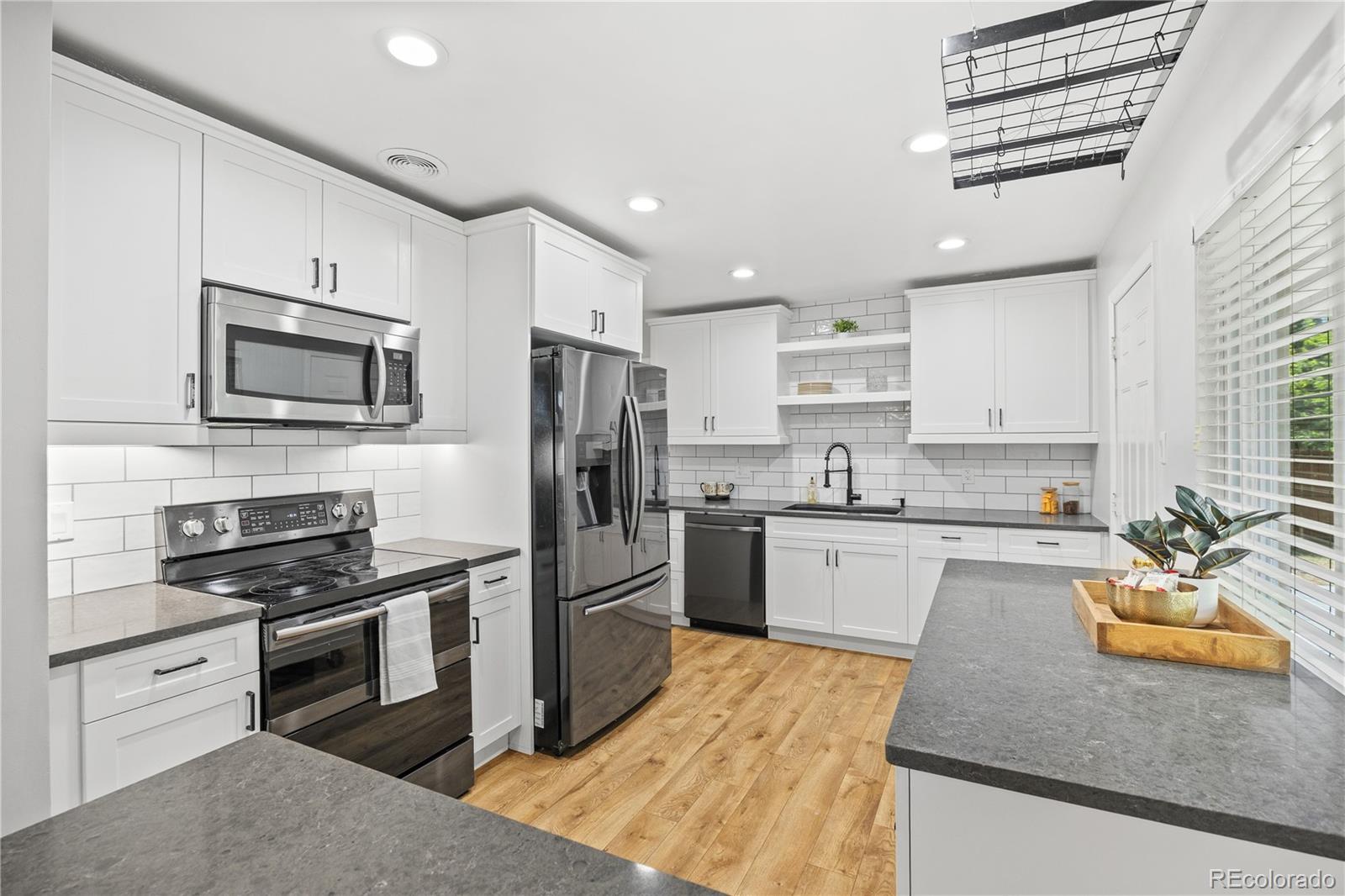 MLS Image #27 for 8206 e lehigh avenue,denver, Colorado