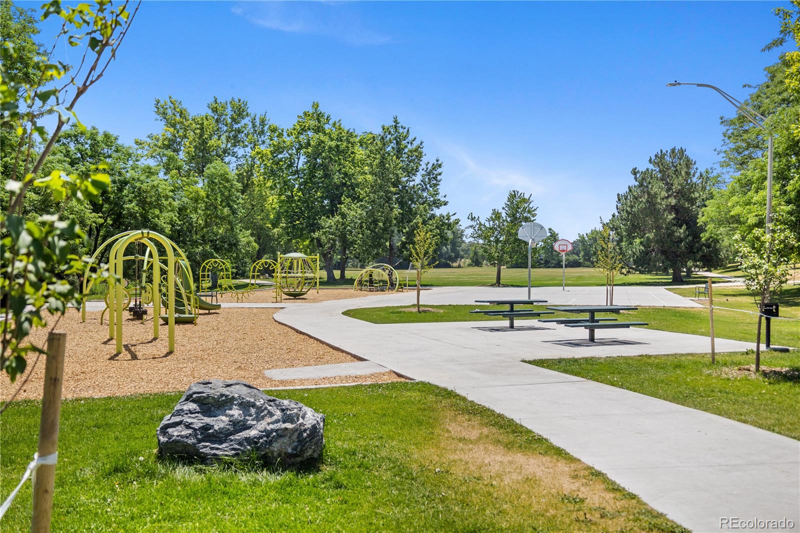 MLS Image #41 for 8206 e lehigh avenue,denver, Colorado