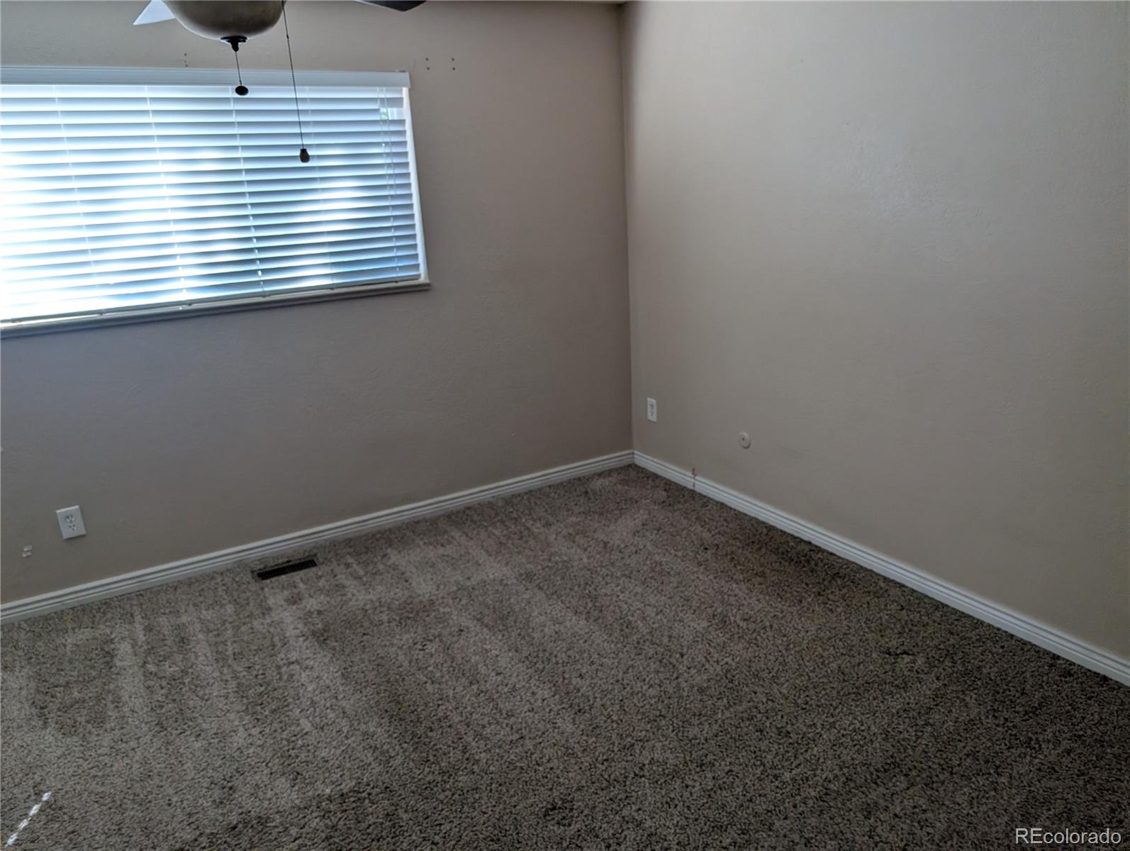 MLS Image #3 for 2949 s biscay street,aurora, Colorado