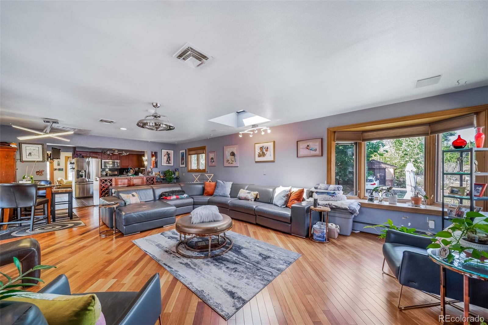 MLS Image #13 for 1590  roslyn street,denver, Colorado
