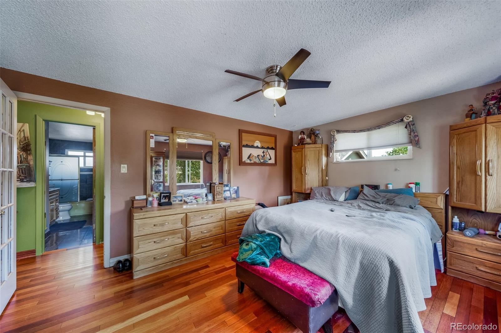 MLS Image #17 for 1590  roslyn street,denver, Colorado