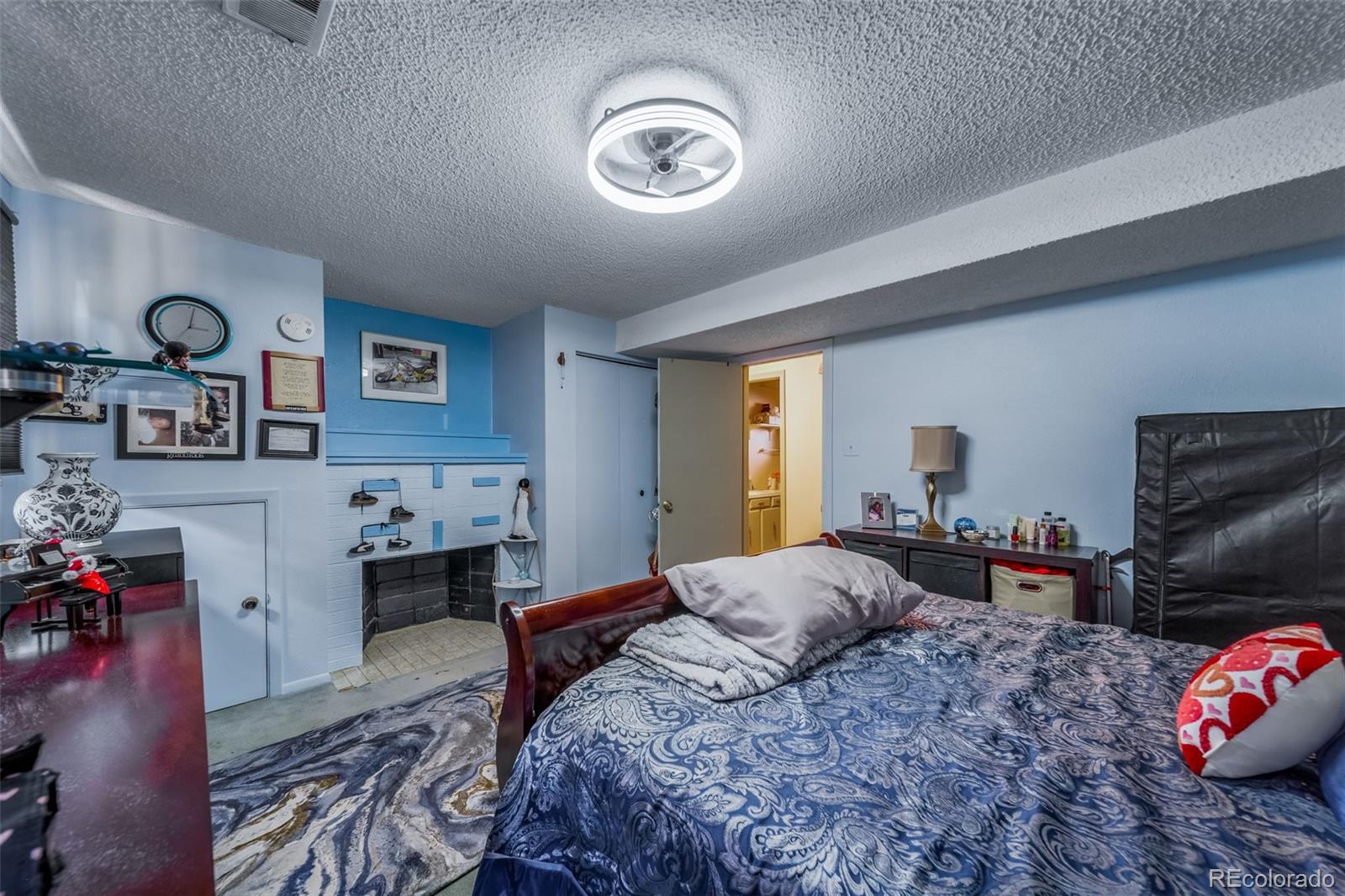 MLS Image #22 for 1590  roslyn street,denver, Colorado