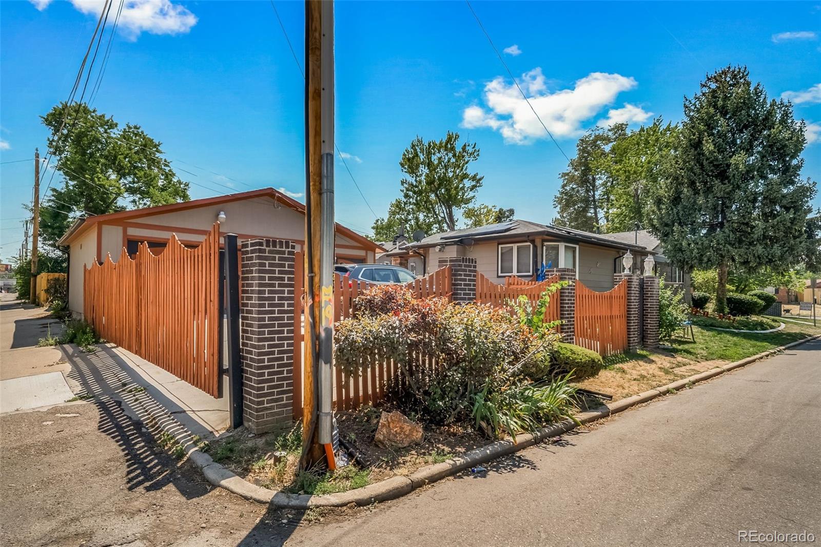 MLS Image #28 for 1590  roslyn street,denver, Colorado