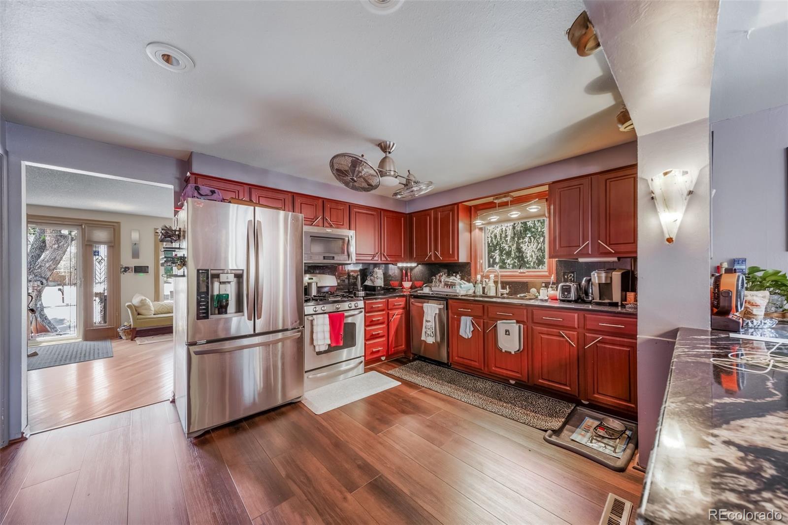 MLS Image #8 for 1590  roslyn street,denver, Colorado
