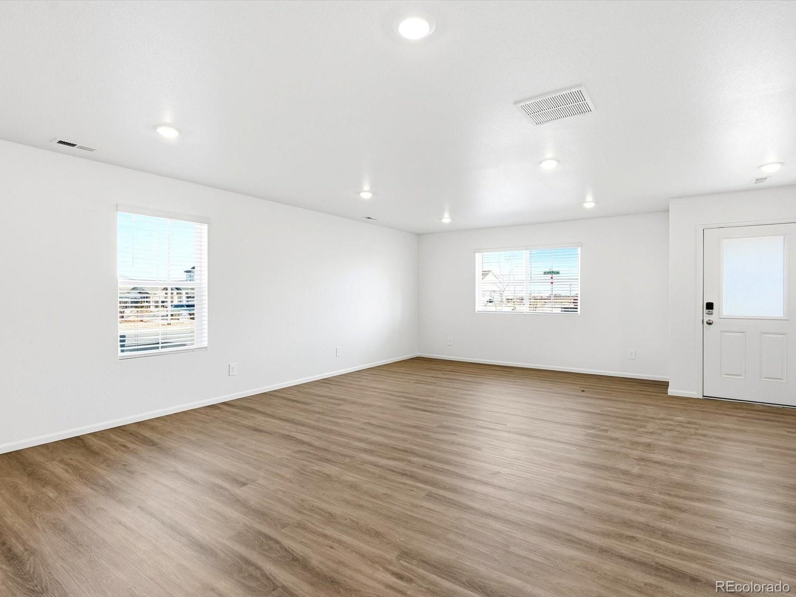 MLS Image #3 for 21229  e 65th avenue ,aurora, Colorado