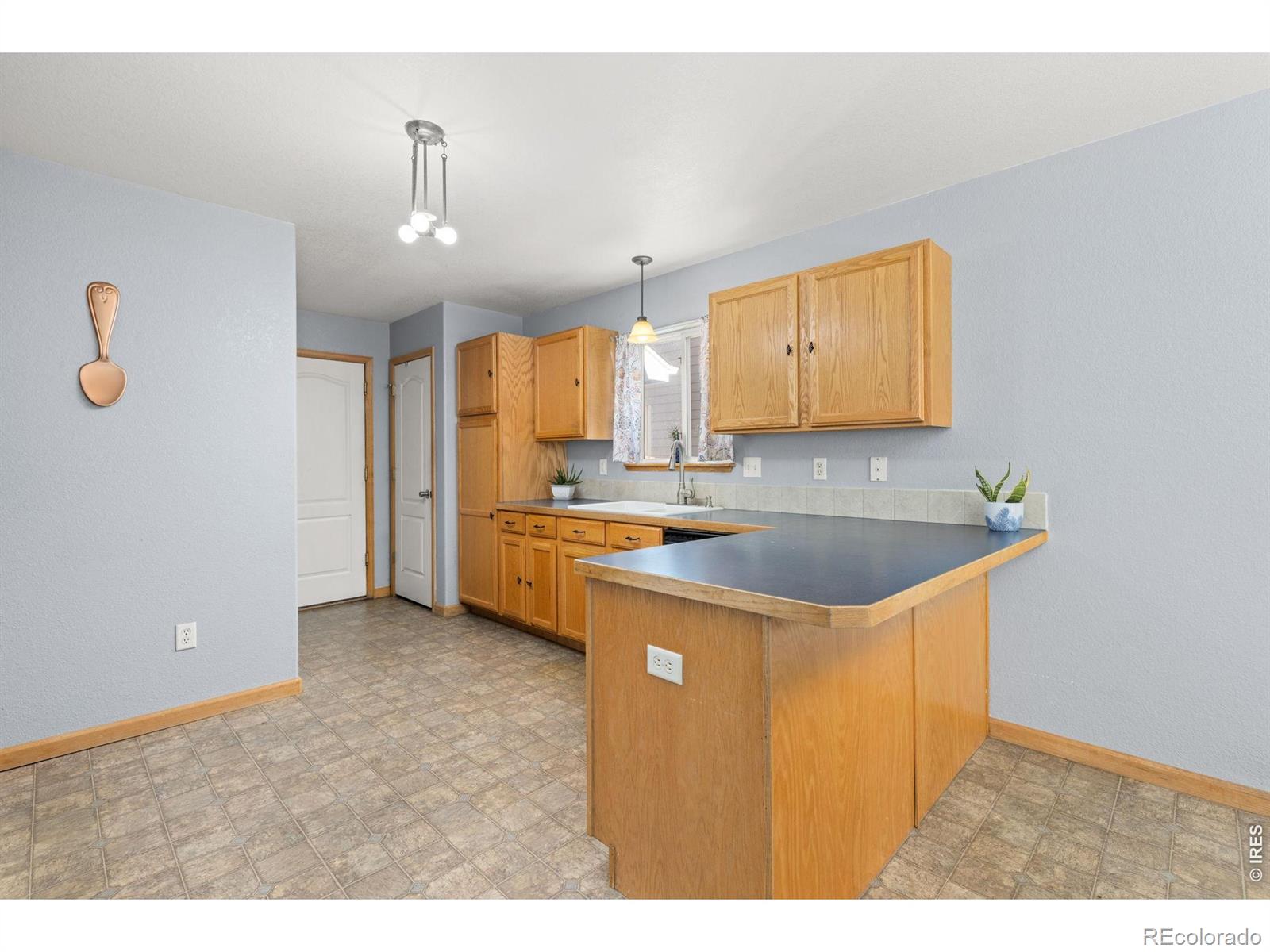 MLS Image #8 for 328  gypsum lane,johnstown, Colorado