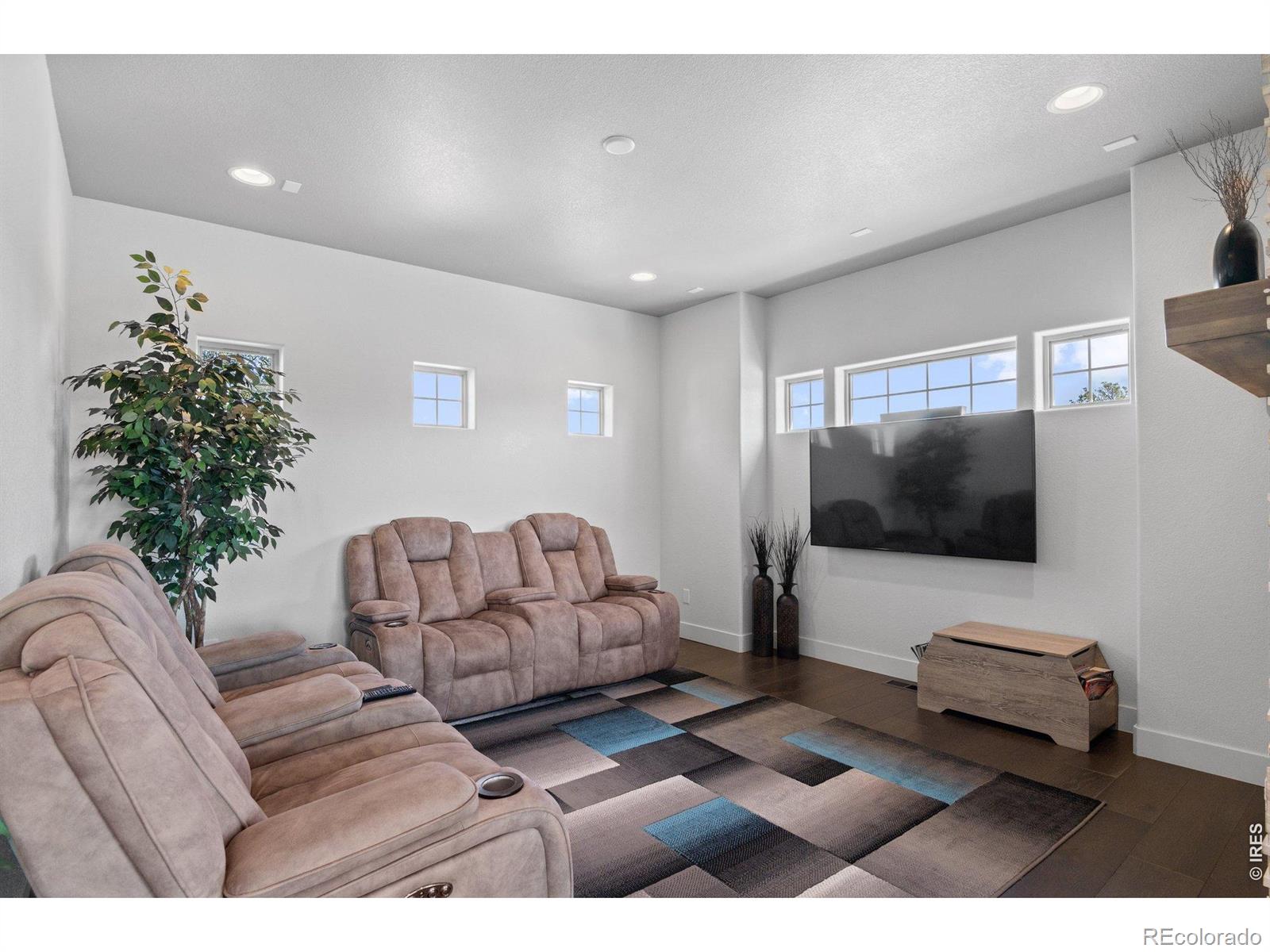 MLS Image #5 for 128  chapel hill circle,brighton, Colorado