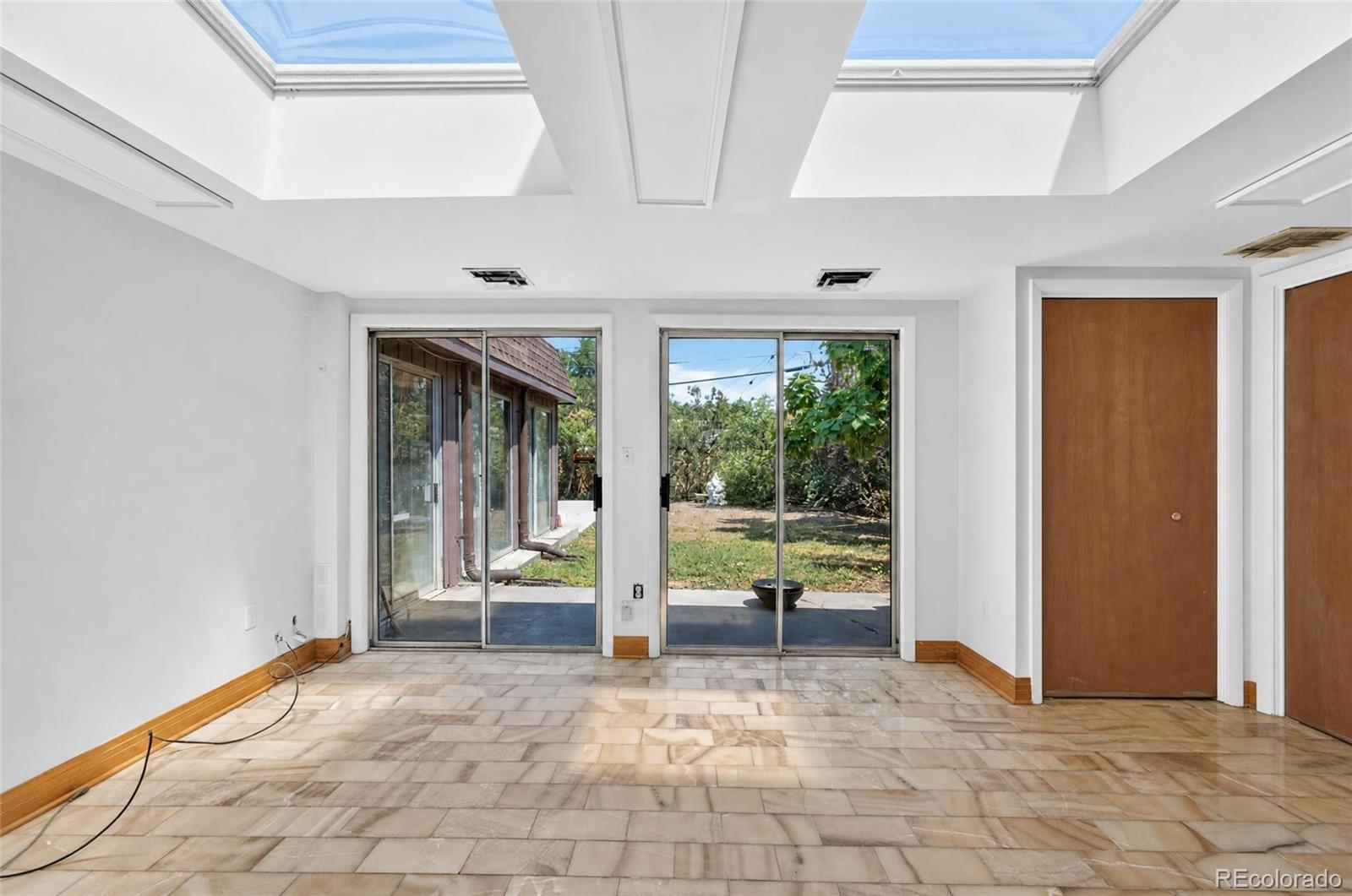 MLS Image #27 for 2800 s york street,denver, Colorado