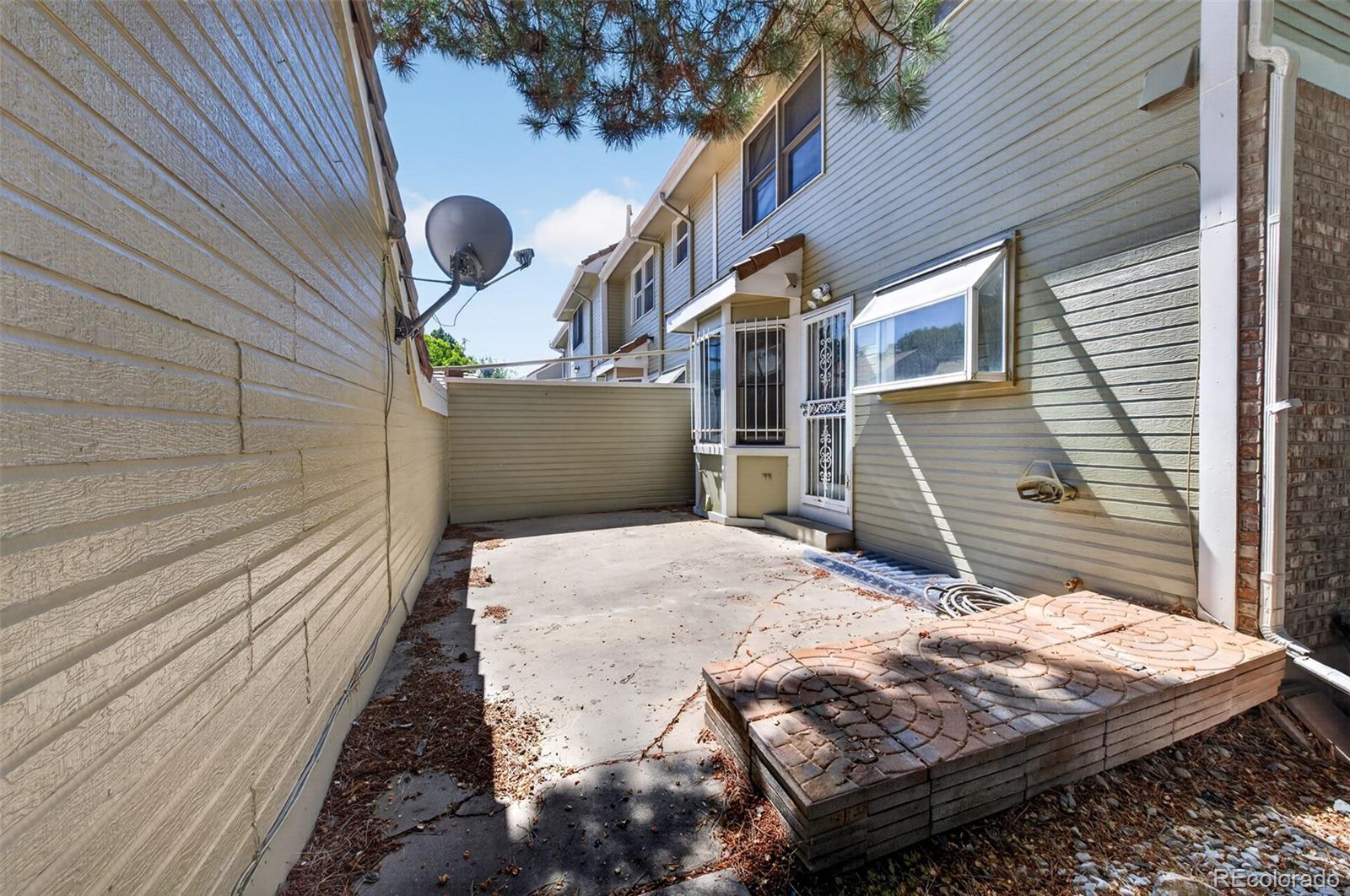 MLS Image #31 for 2351  ranch drive,denver, Colorado
