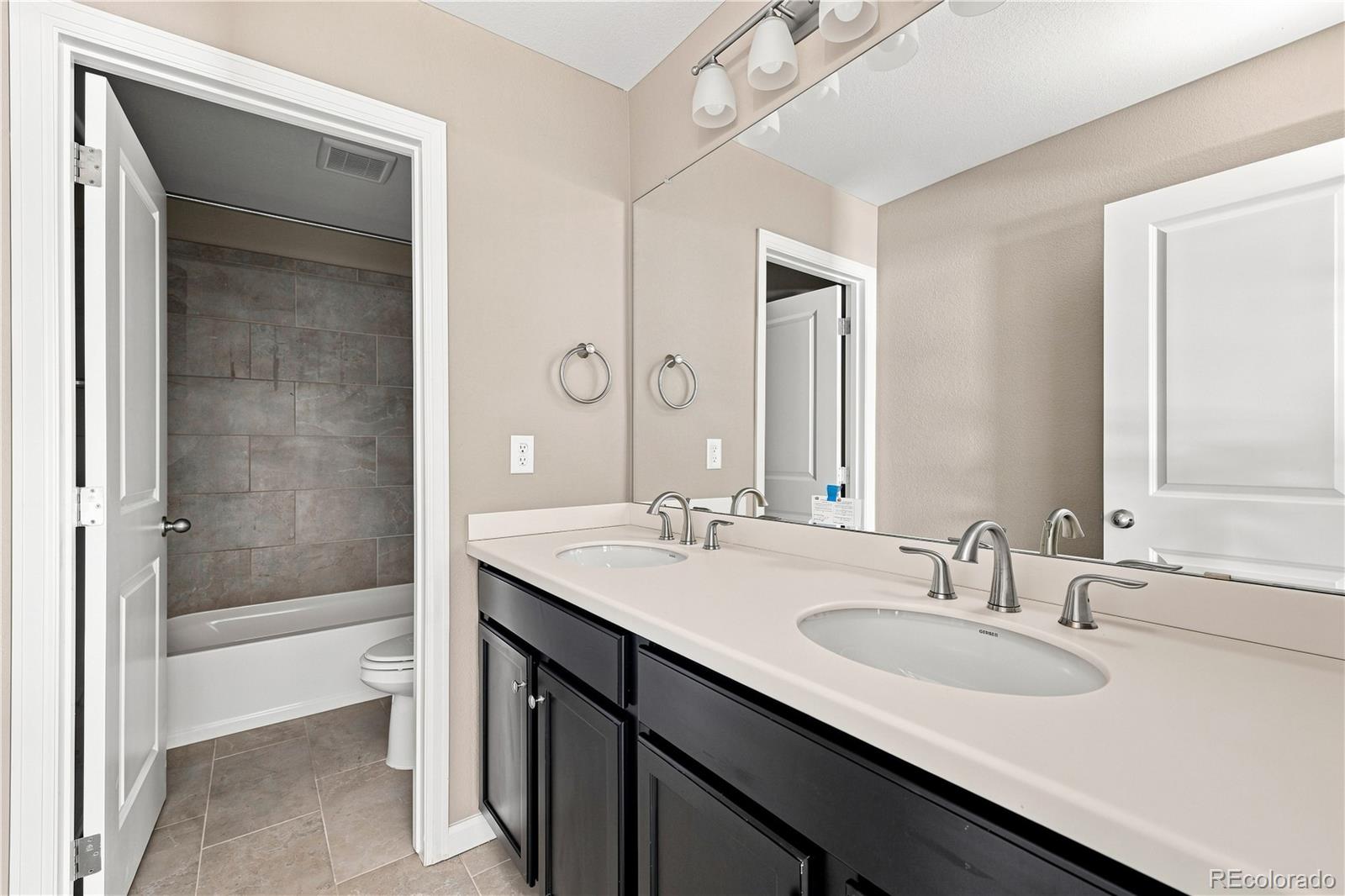 MLS Image #28 for 27746 e frost place,aurora, Colorado