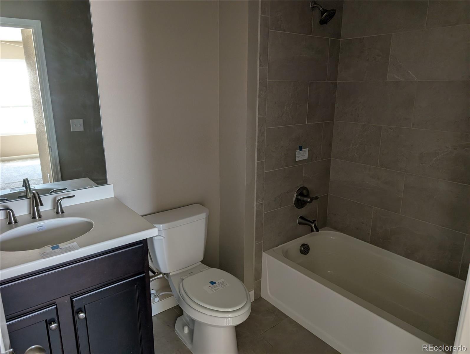 MLS Image #7 for 27746 e frost place,aurora, Colorado